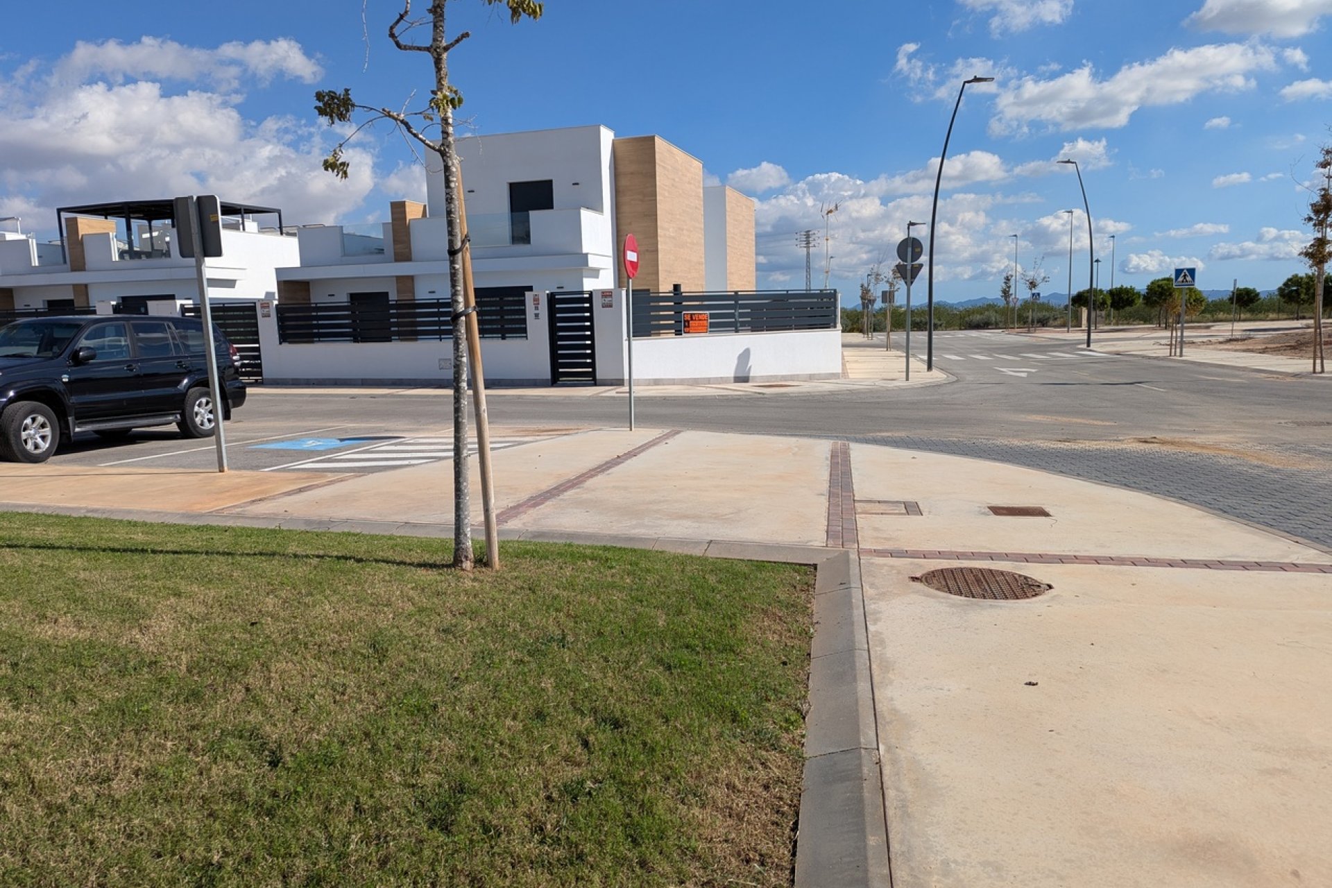 Segunda mano - Villa -
Roldan - Inland