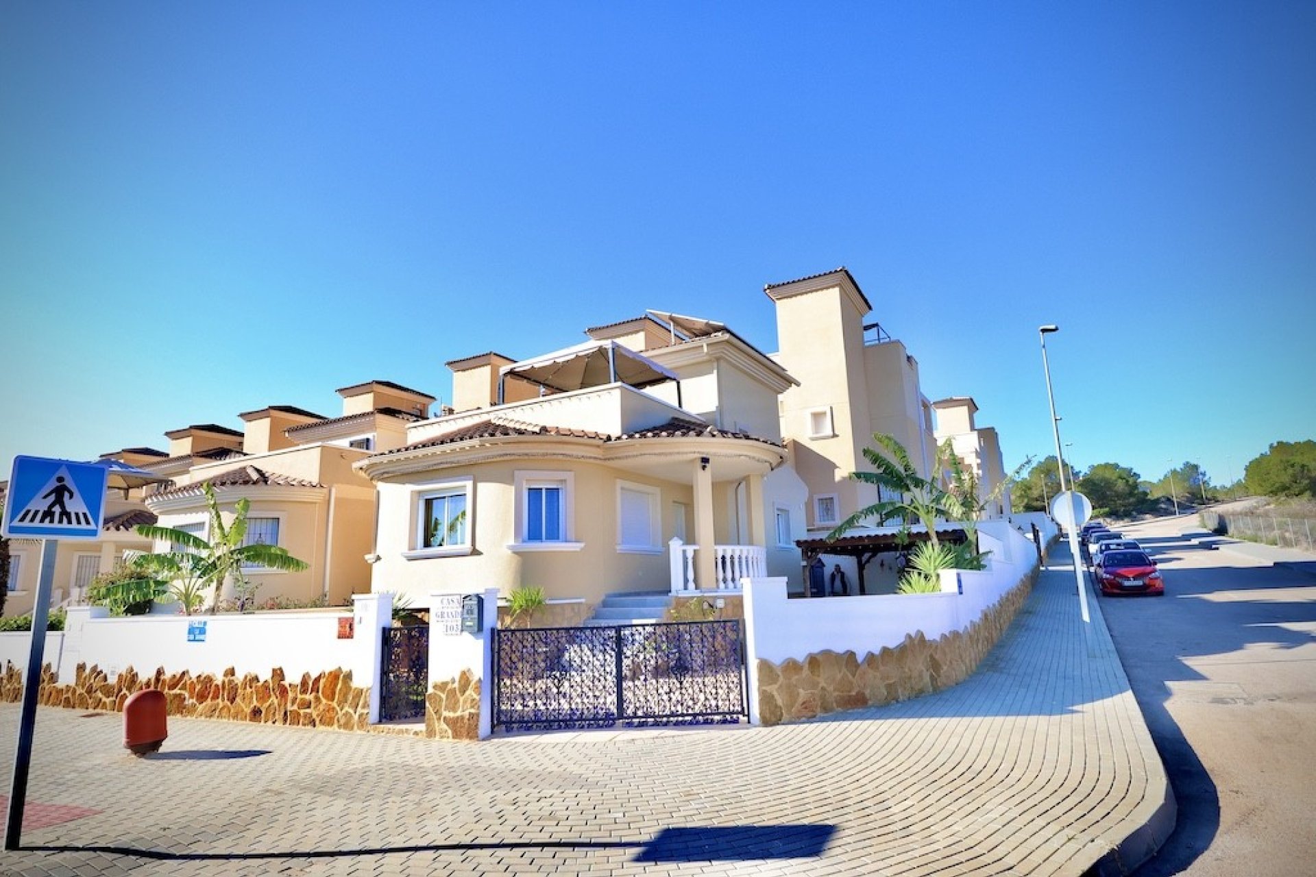 Segunda mano - Villa -
San Miguel de Salinas - Inland