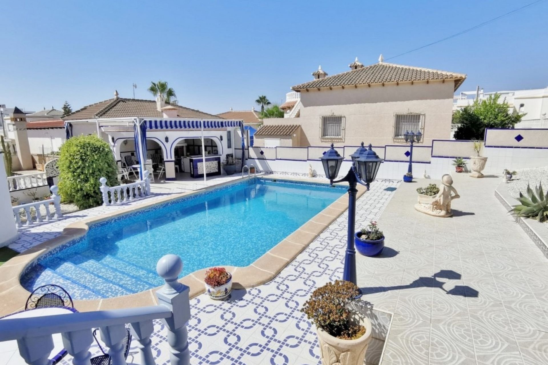 Segunda mano - Villa -
San Miguel de Salinas - Inland