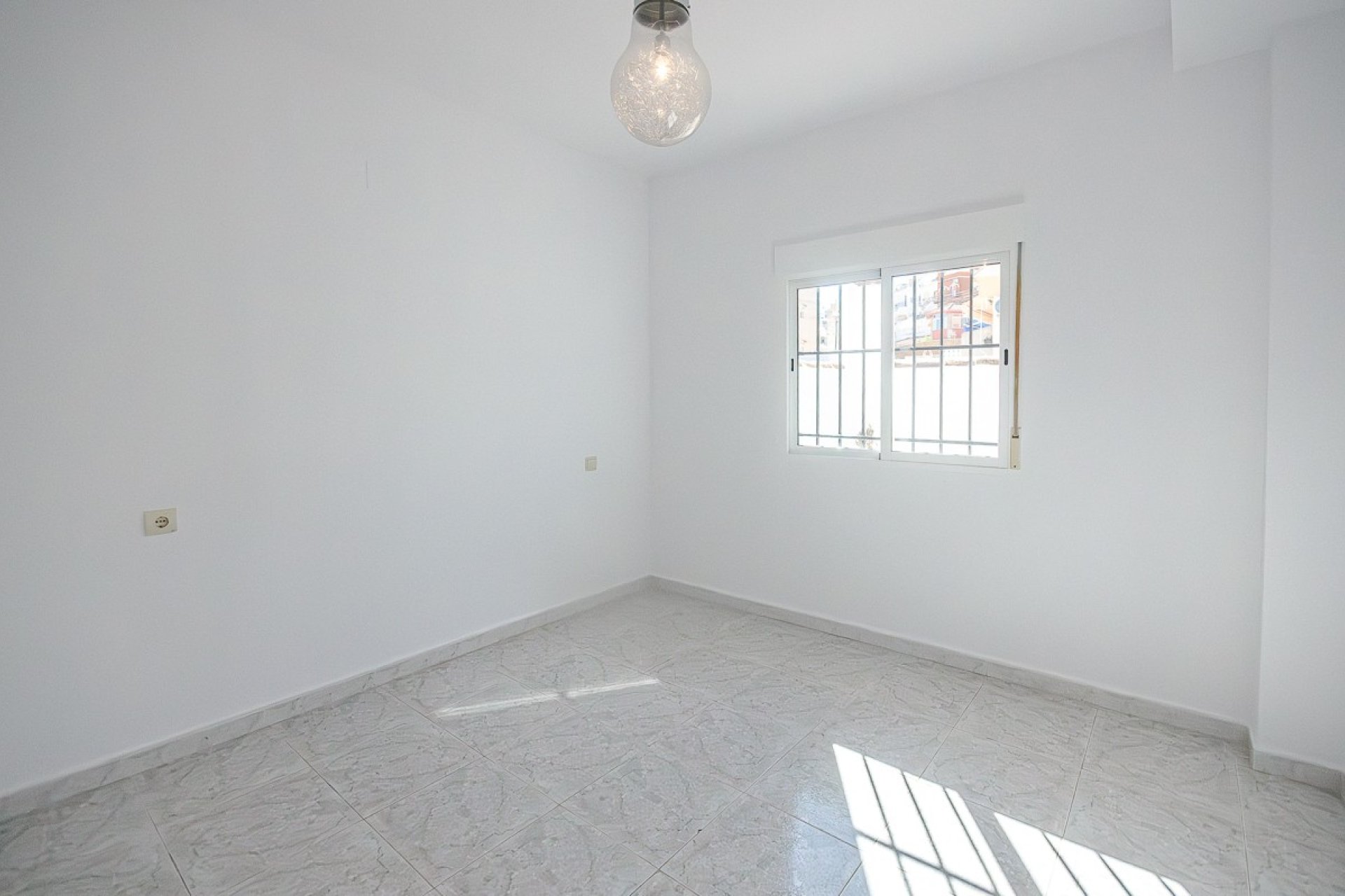 Segunda mano - Villa -
San Miguel de Salinas - Inland