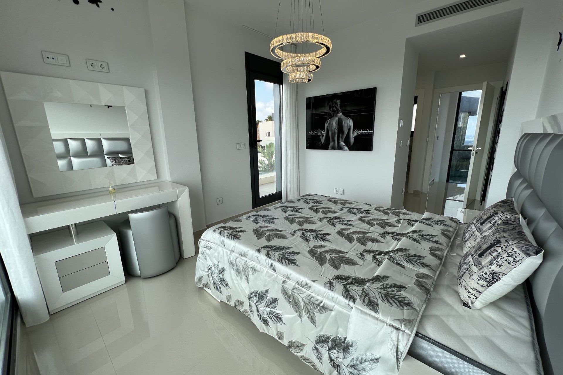 Segunda mano - Villa -
San Miguel de Salinas - Inland