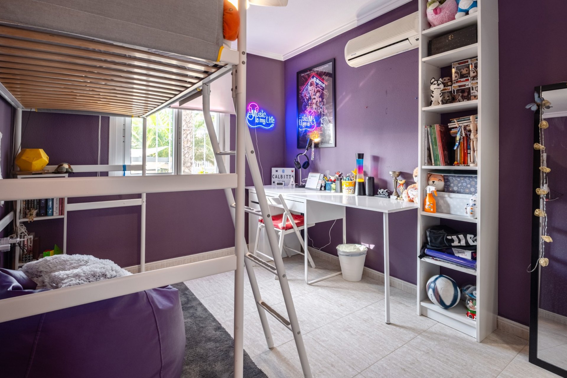 Segunda mano - Villa -
Santa Pola - Costa Blanca