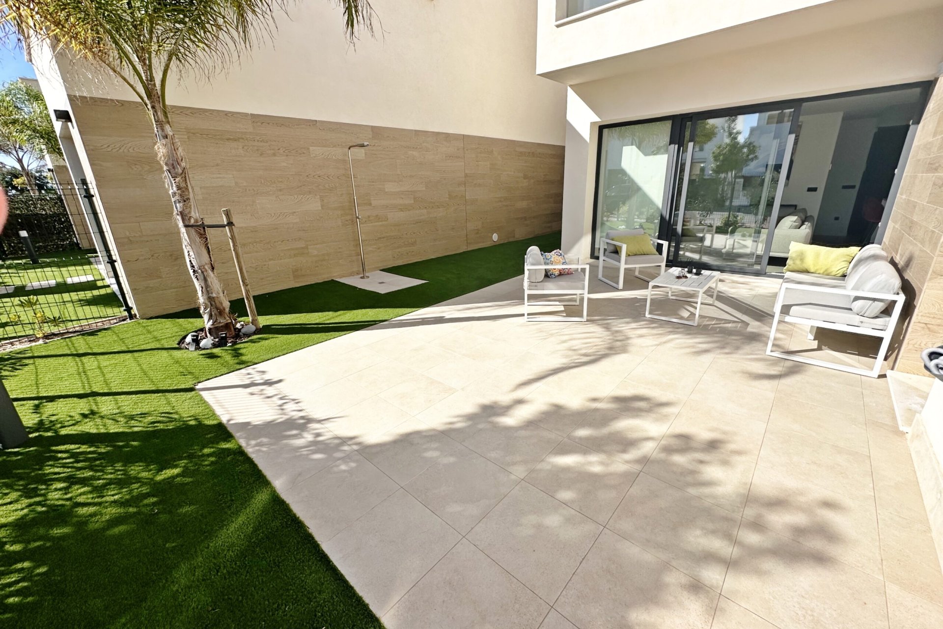 Segunda mano - Villa -
Santa Rosalia Resort - Inland