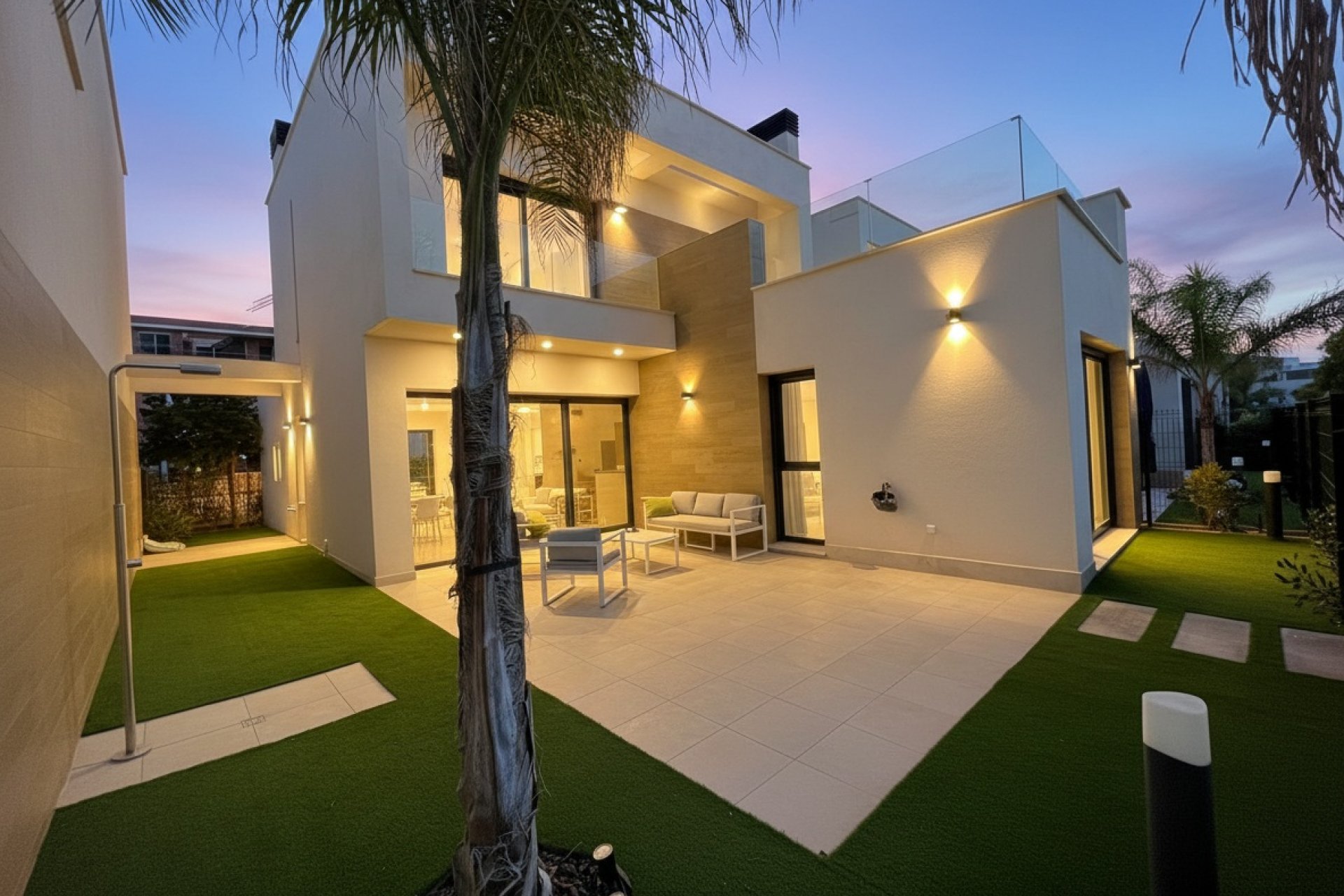 Segunda mano - Villa -
Santa Rosalia Resort - Inland