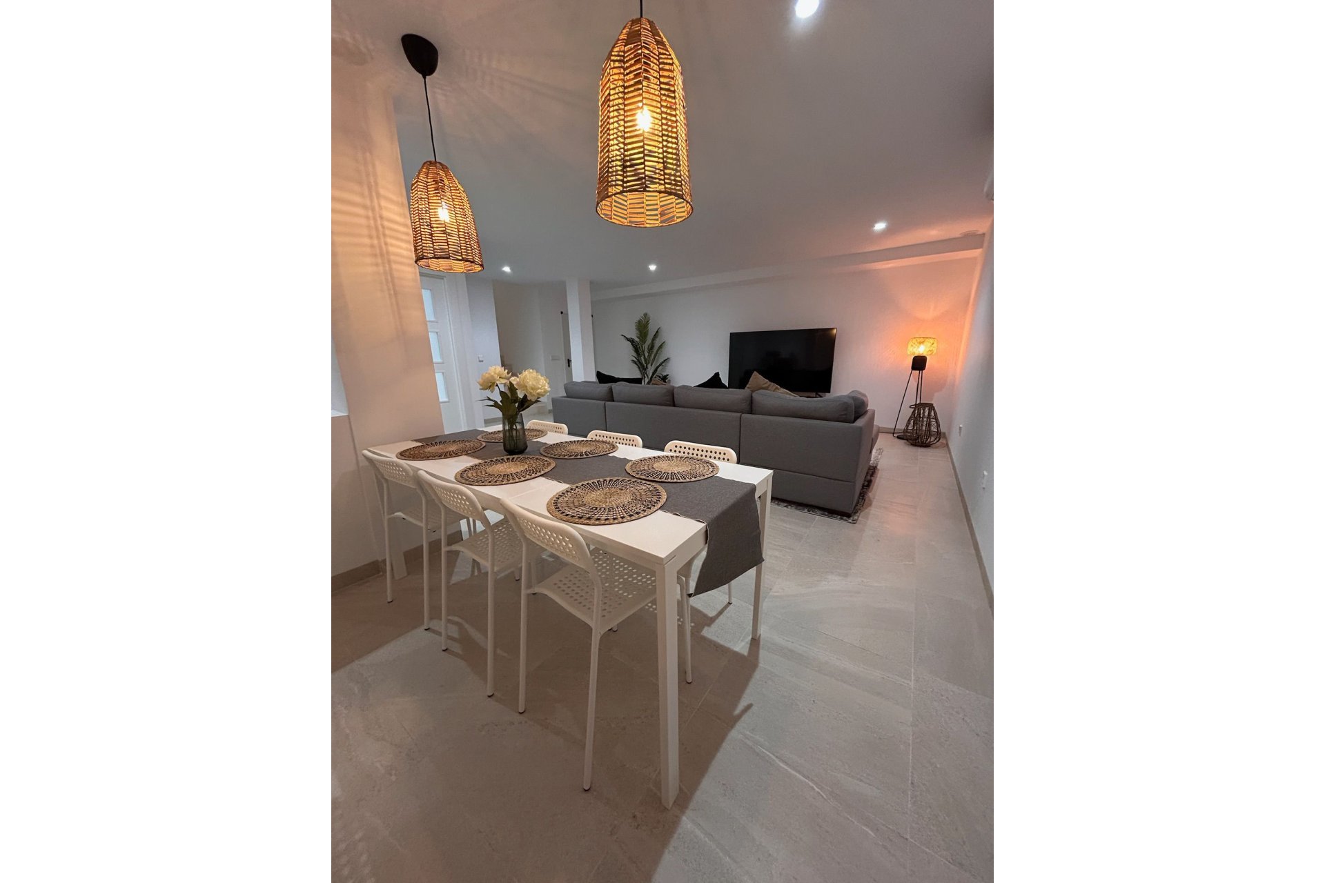 Segunda mano - Villa -
Santa Rosalia Resort - Inland