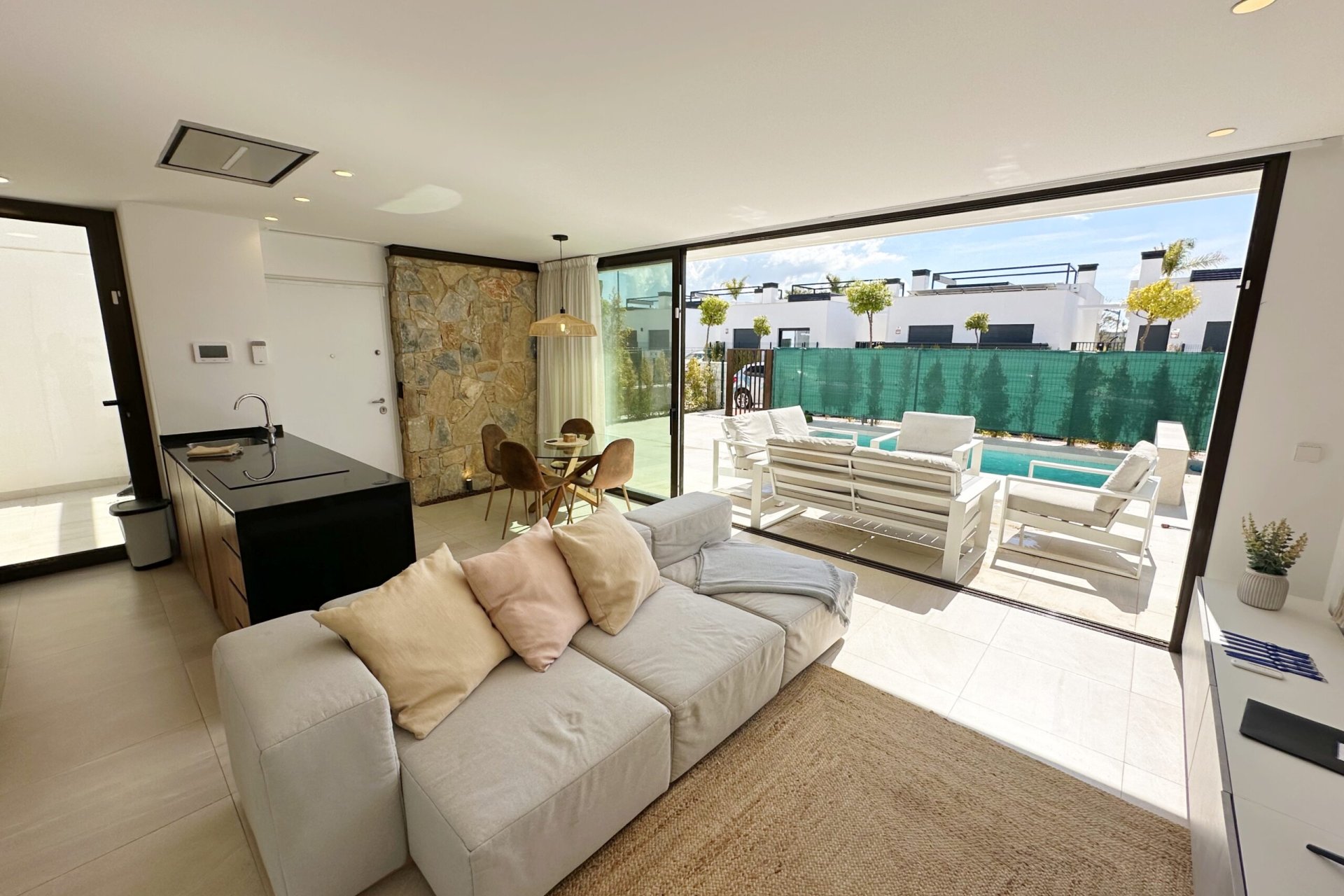 Segunda mano - Villa -
Santa Rosalia Resort - Inland