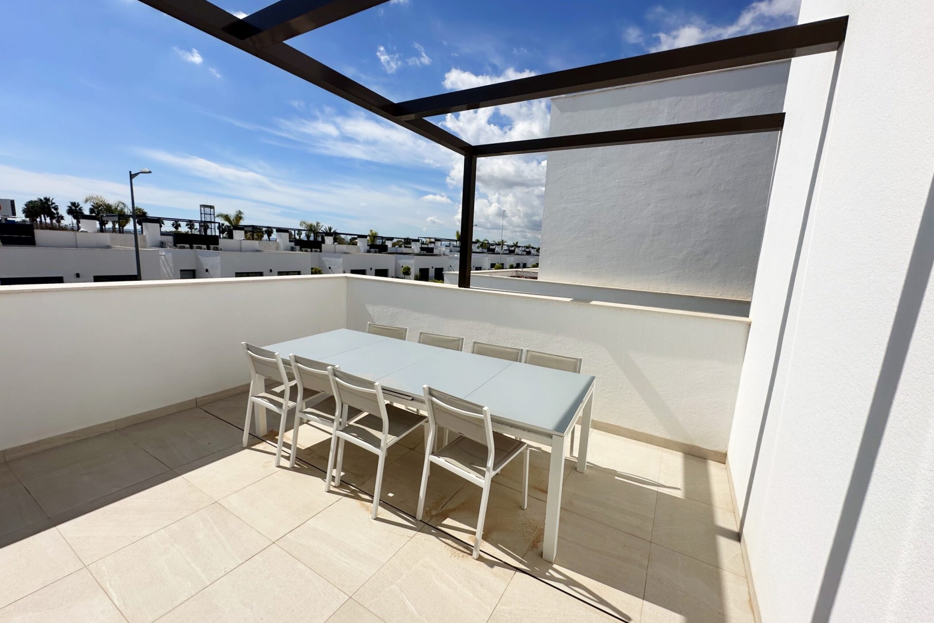 Segunda mano - Villa -
Santa Rosalia Resort - Inland