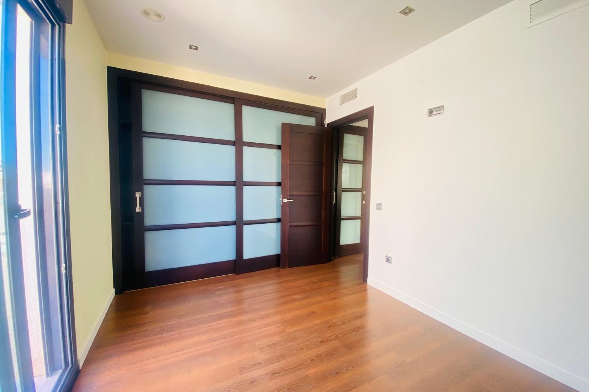 Segunda mano - Villa -
Santiago de la Ribera - San Blas