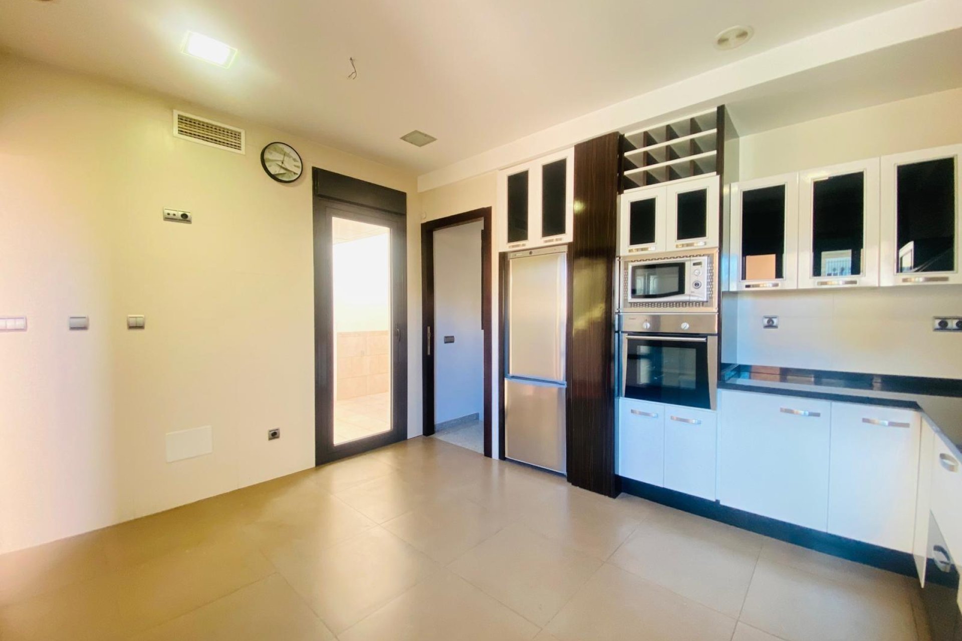 Segunda mano - Villa -
Santiago de la Ribera - San Blas