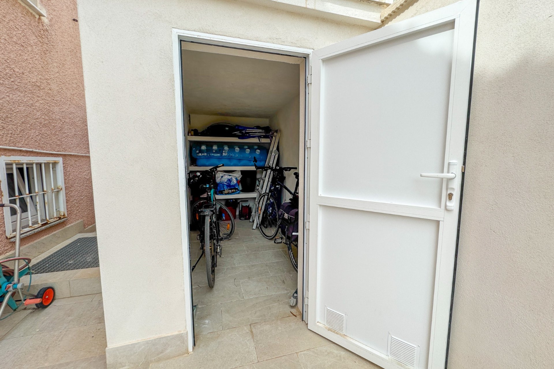 Segunda mano - Villa / Semi pareado -
Punta Prima - Costa Blanca