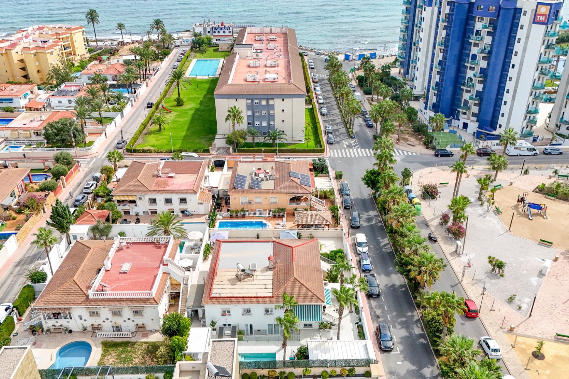 Segunda mano - Villa / Semi pareado -
Punta Prima - Costa Blanca