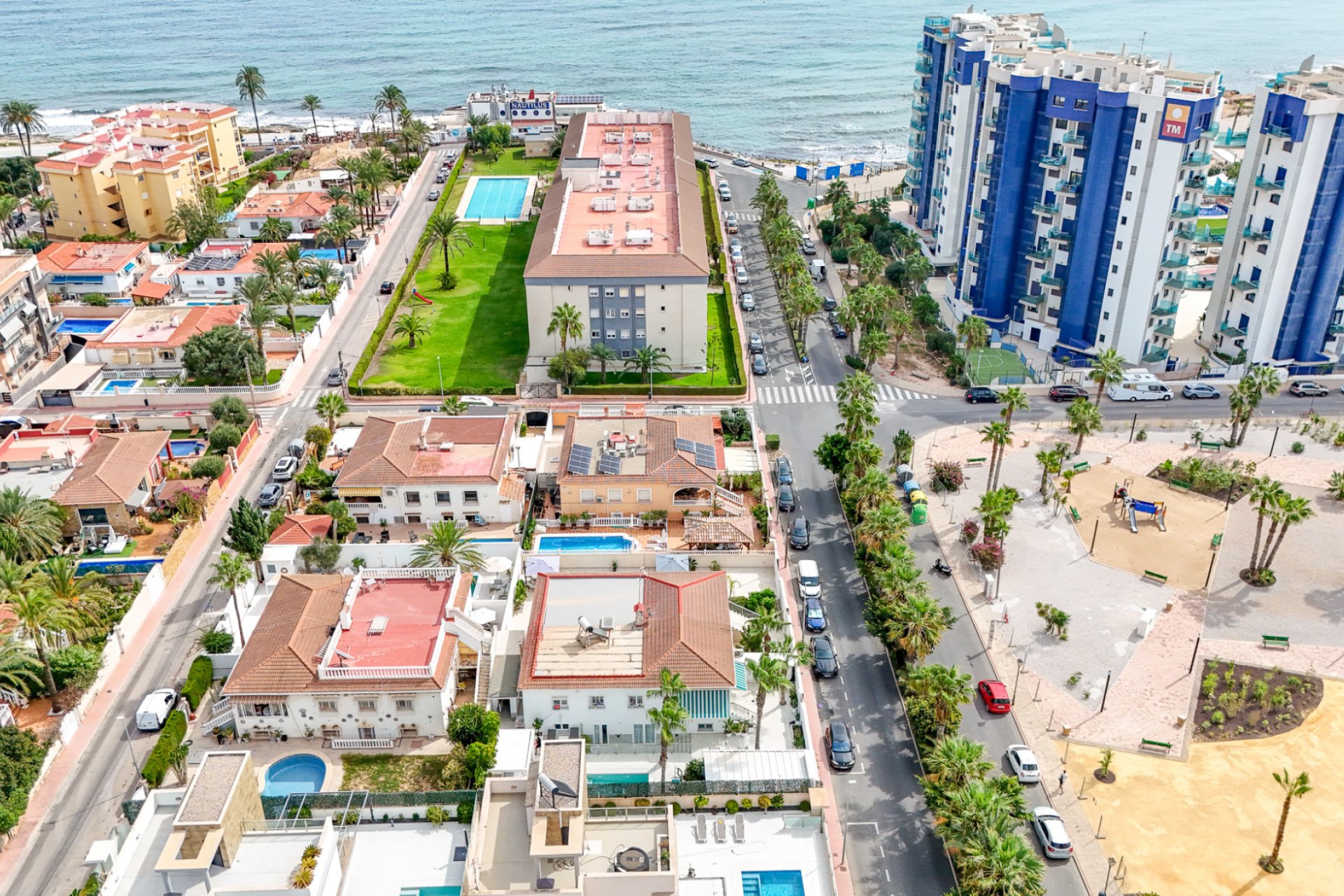 Segunda mano - Villa / Semi pareado -
Punta Prima - Costa Blanca