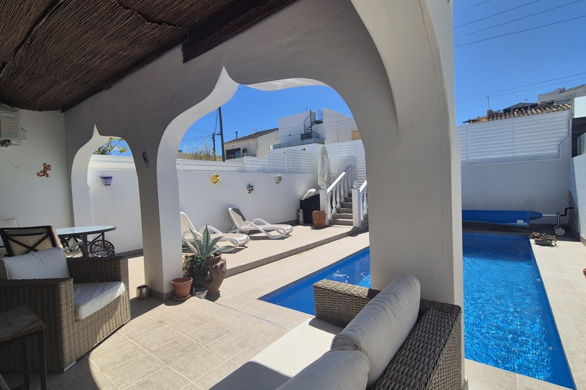 Segunda mano - Villa / Semi pareado -
Villamartin - Costa Blanca