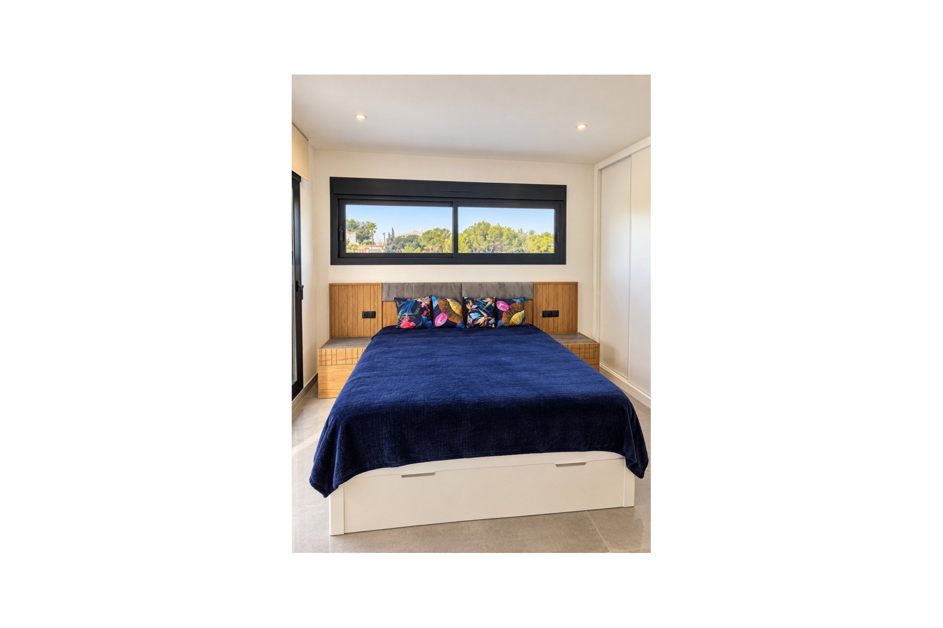 Segunda mano - Villa / Semi pareado -
Villamartin - Costa Blanca