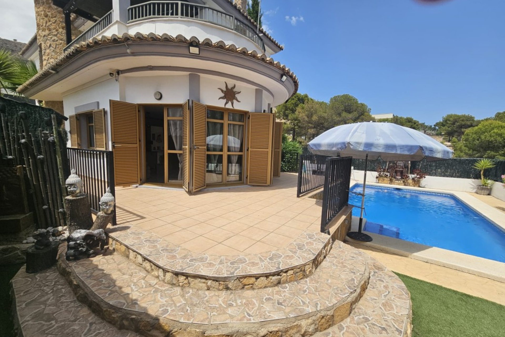 Segunda mano - Villa -
Sierra Cortina - Inland