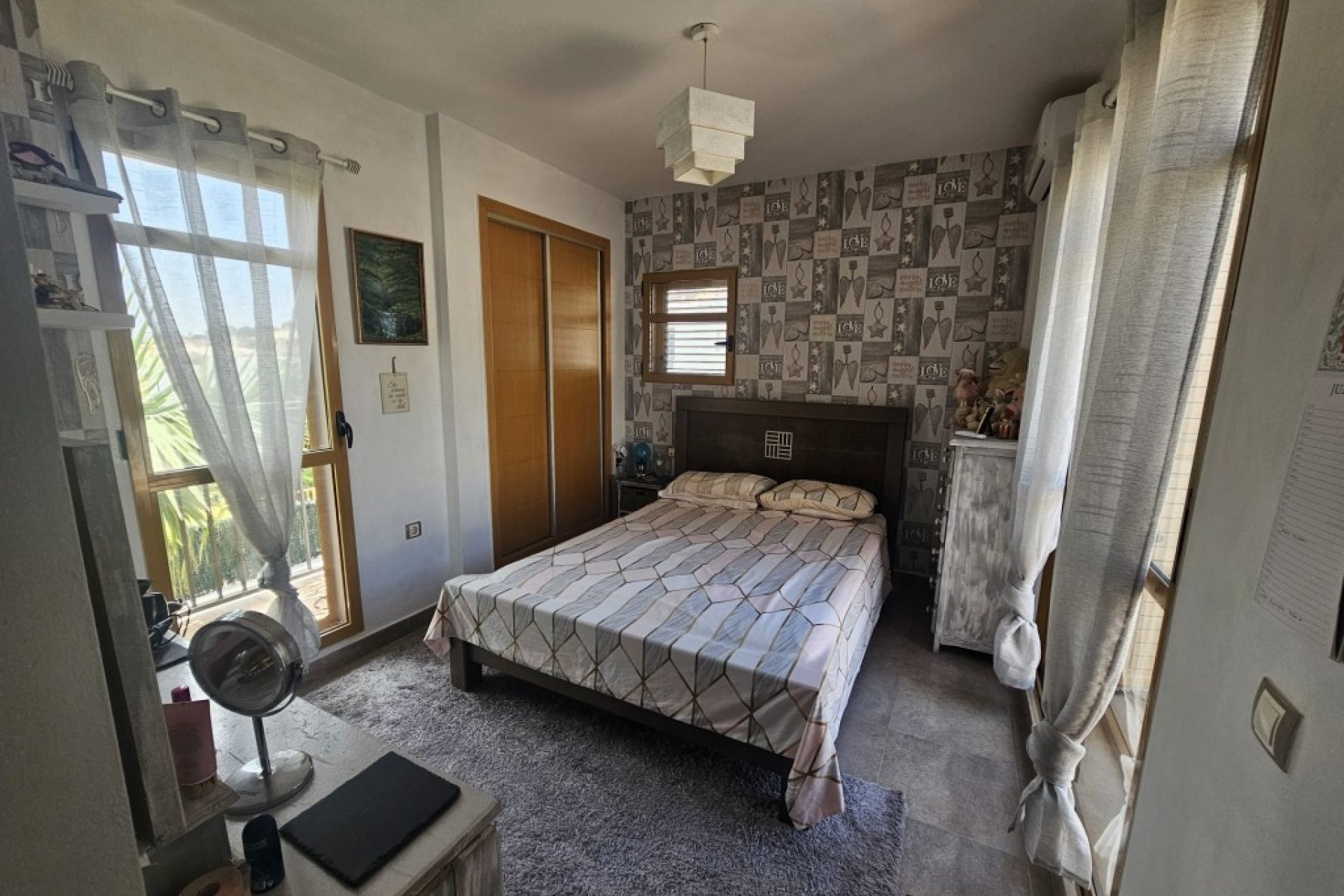 Segunda mano - Villa -
Sierra Cortina - Inland