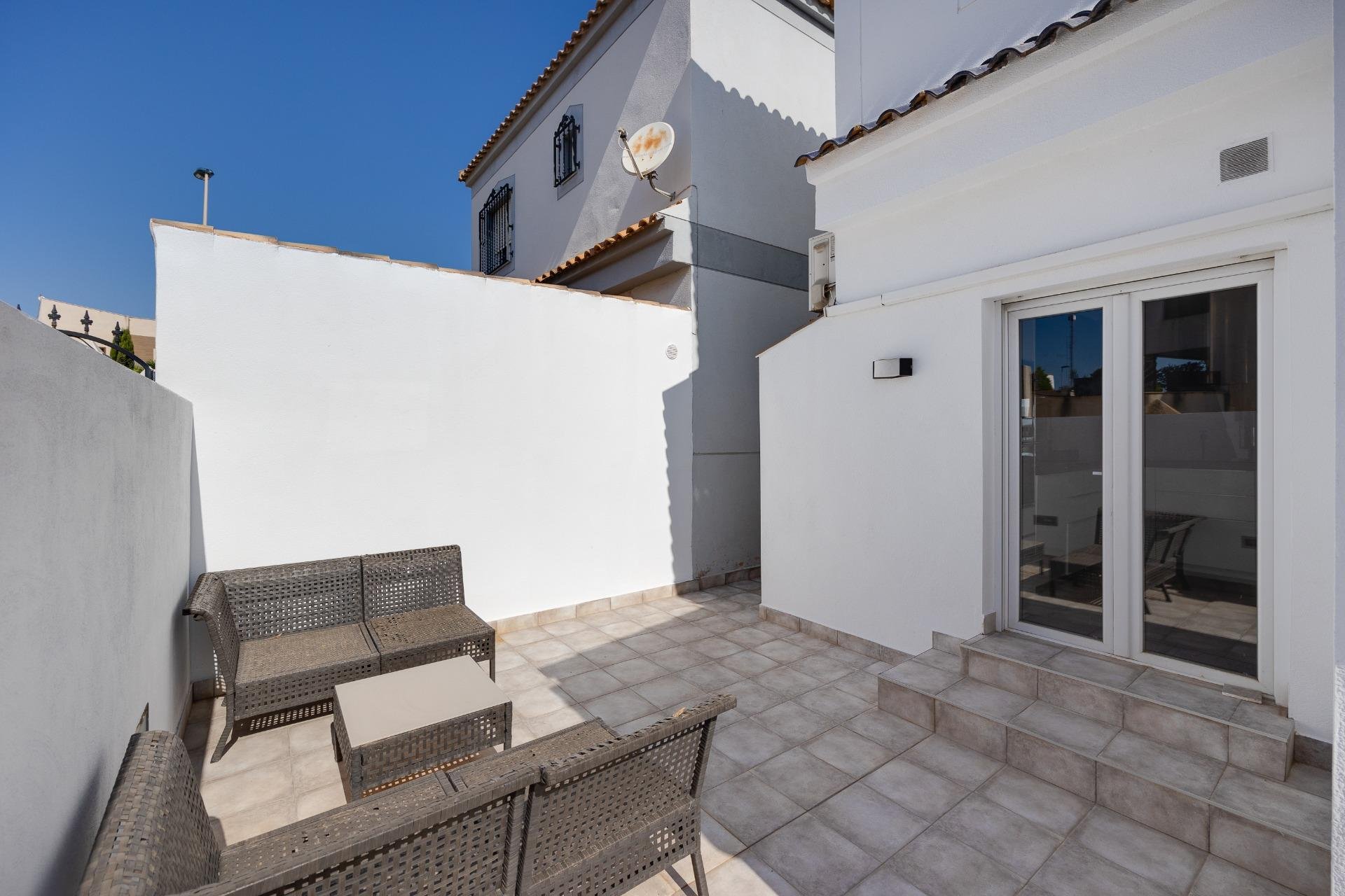 Segunda mano - Villa -
Torrevieja - Aguas Nuevas