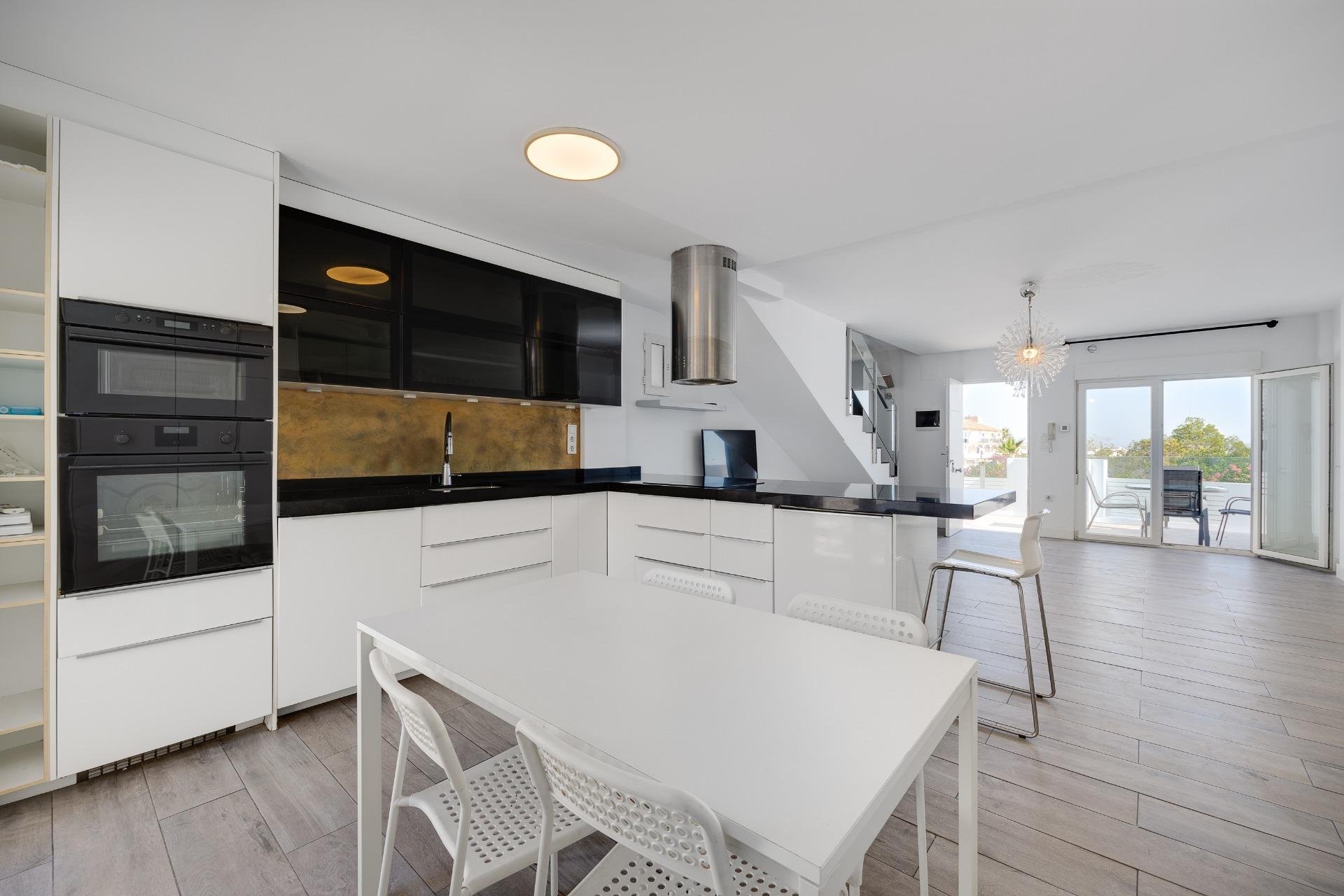 Segunda mano - Villa -
Torrevieja - Aguas Nuevas