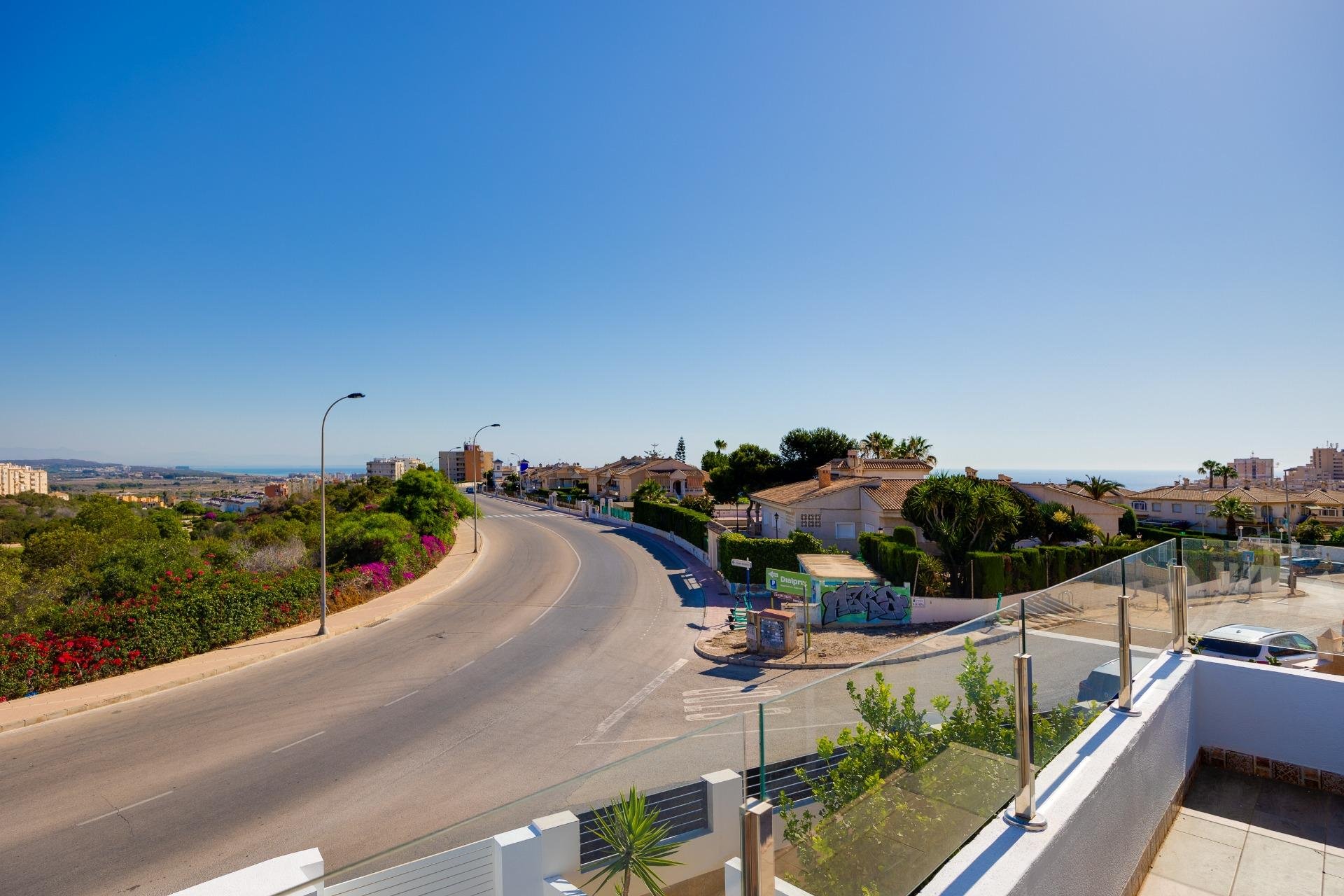Segunda mano - Villa -
Torrevieja - Aguas Nuevas