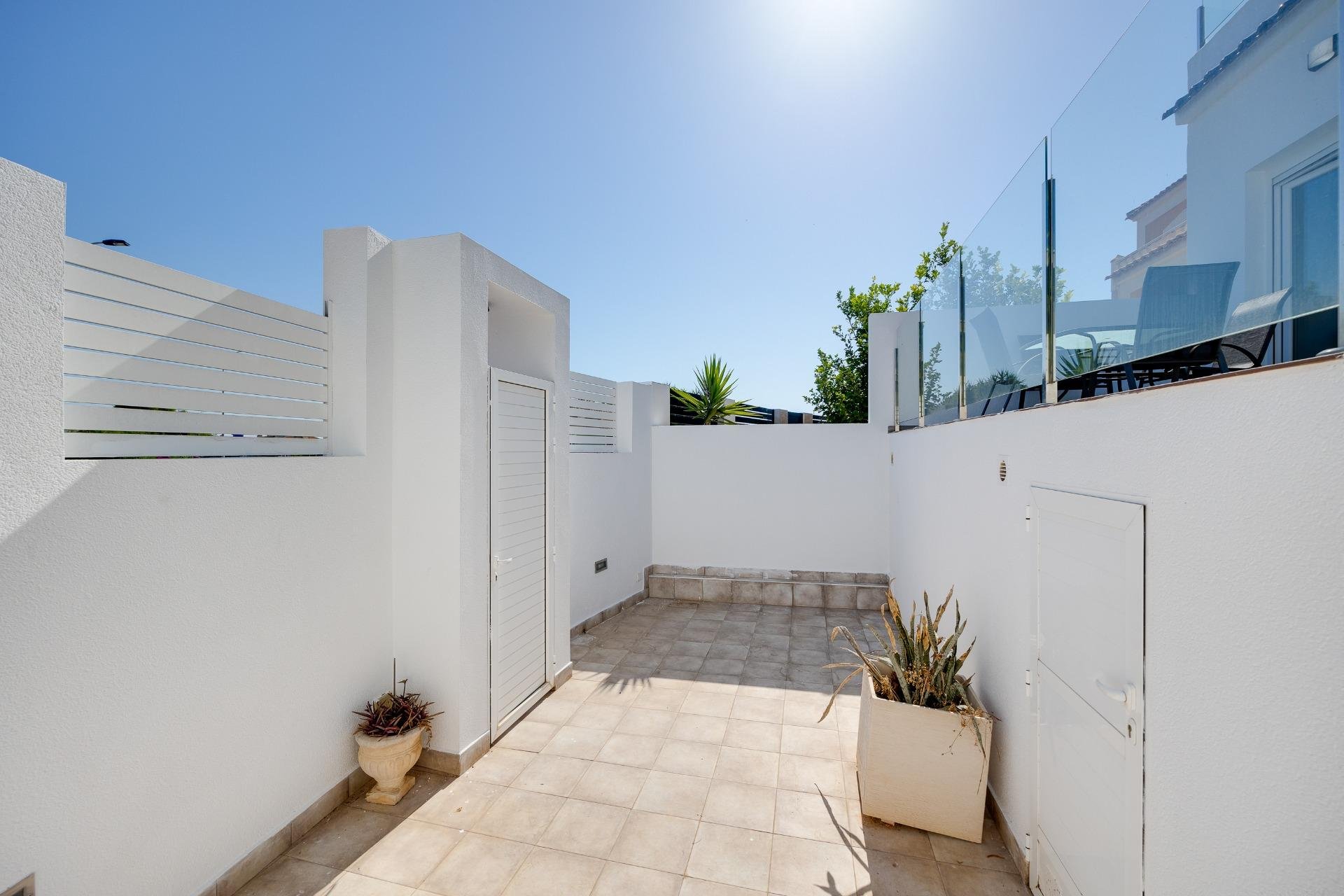 Segunda mano - Villa -
Torrevieja - Aguas Nuevas
