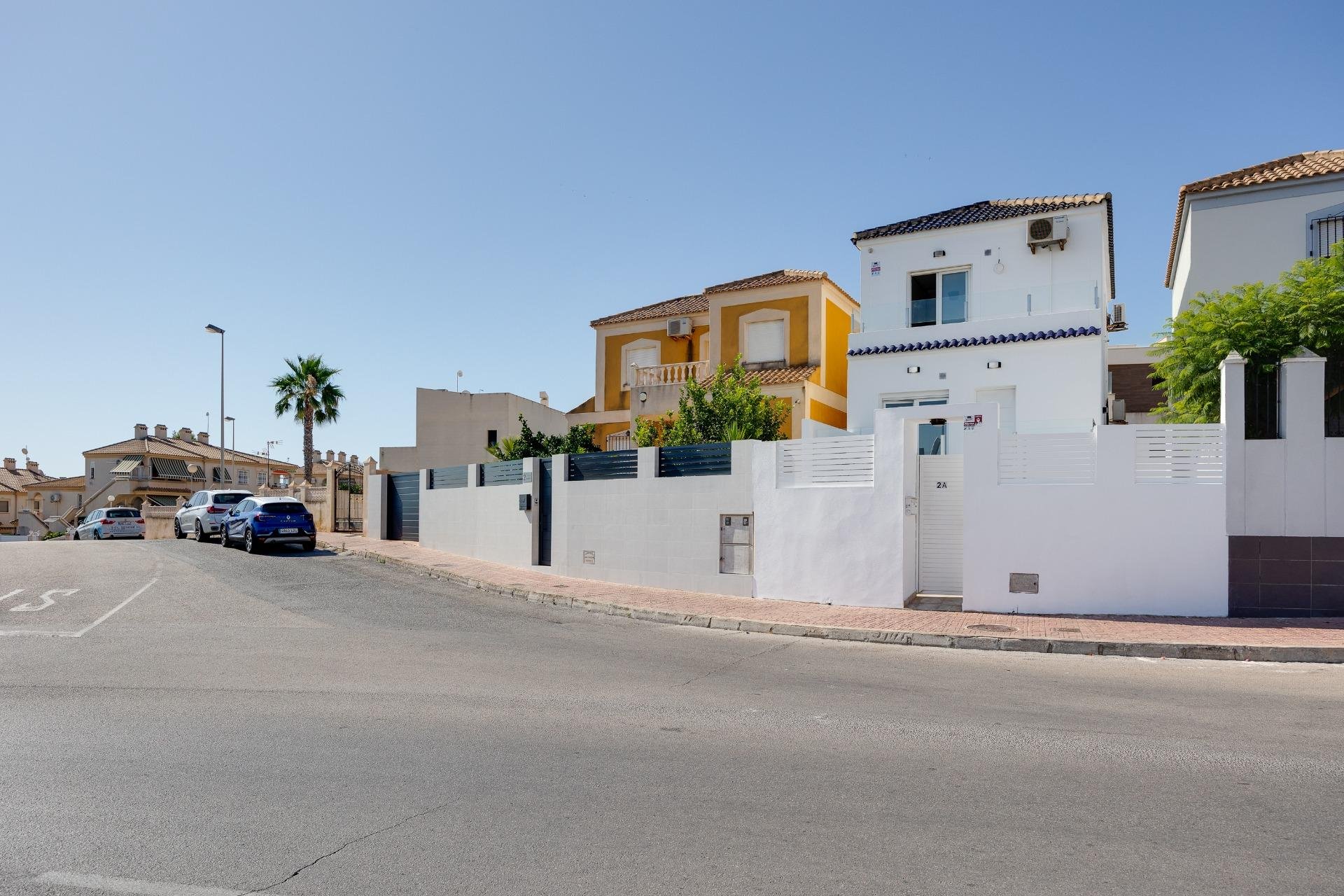 Segunda mano - Villa -
Torrevieja - Aguas Nuevas
