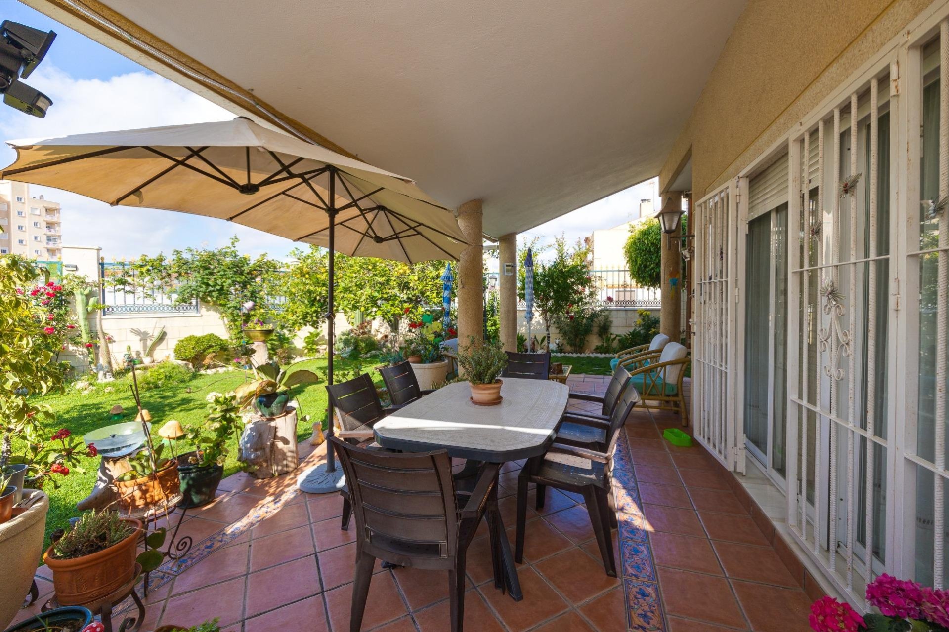 Segunda mano - Villa -
Torrevieja - Aguas Nuevas