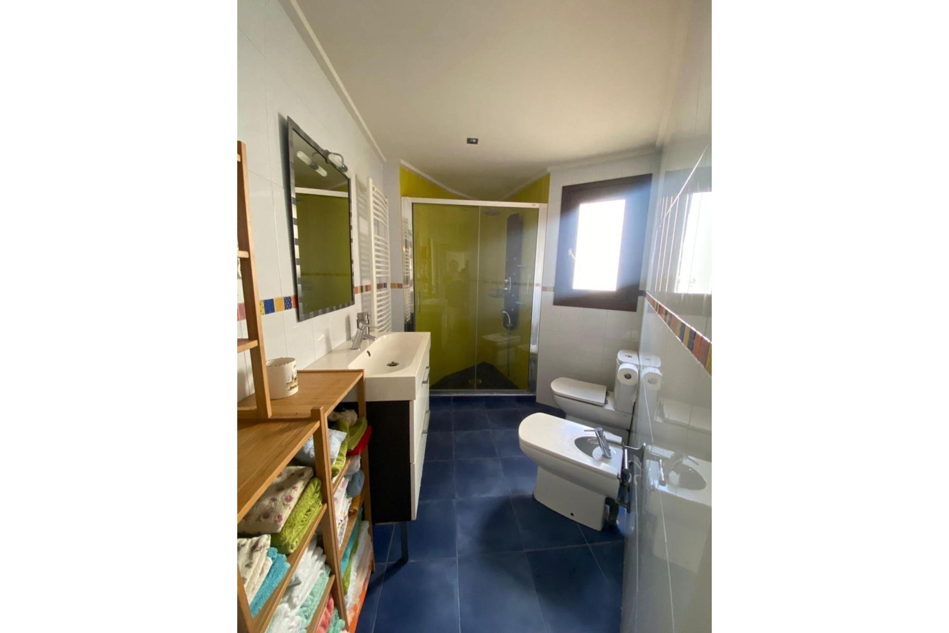 Segunda mano - Villa -
Torrevieja - Centro - Muelle Pesquero