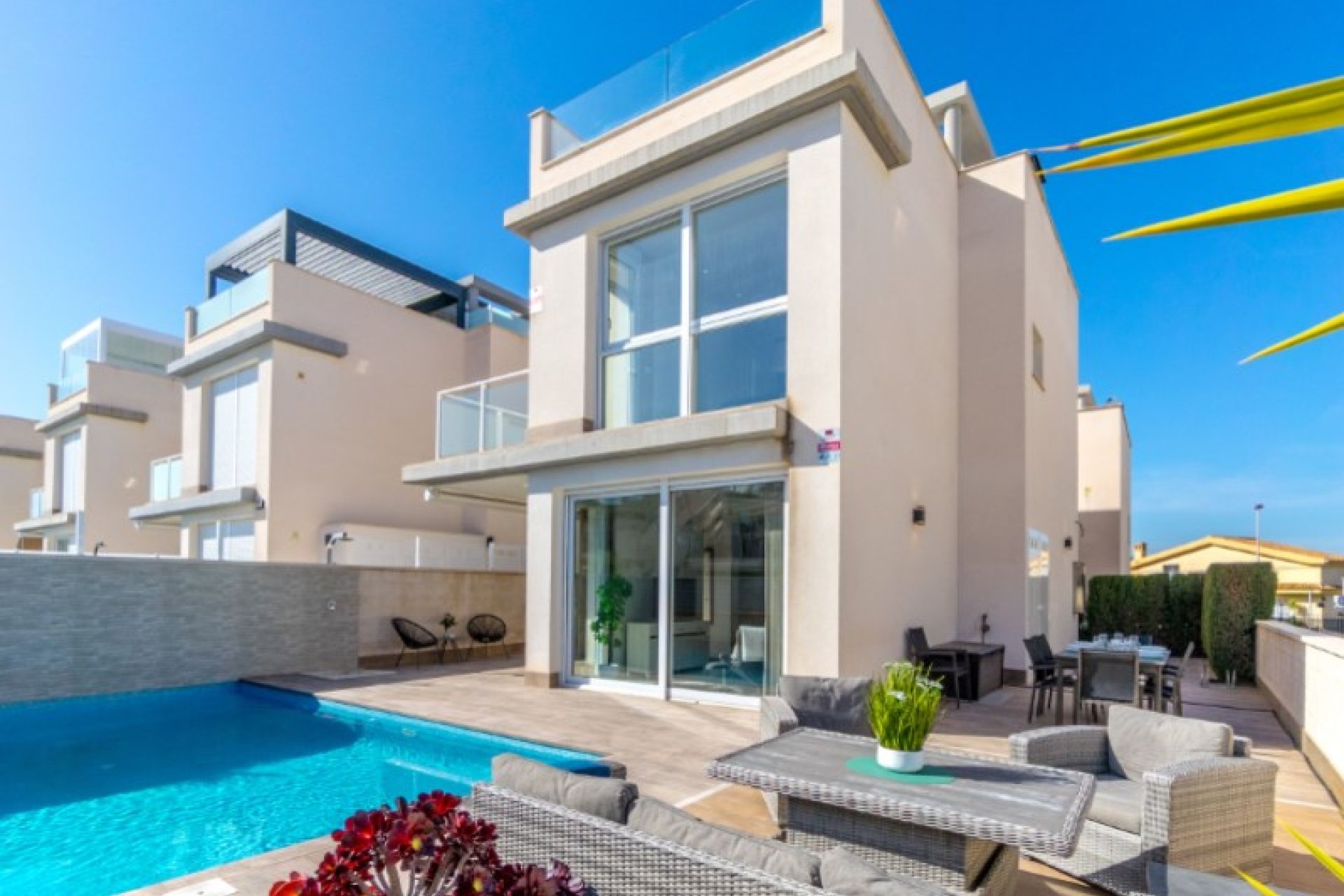 Segunda mano - Villa -
Torrevieja - Costa Blanca