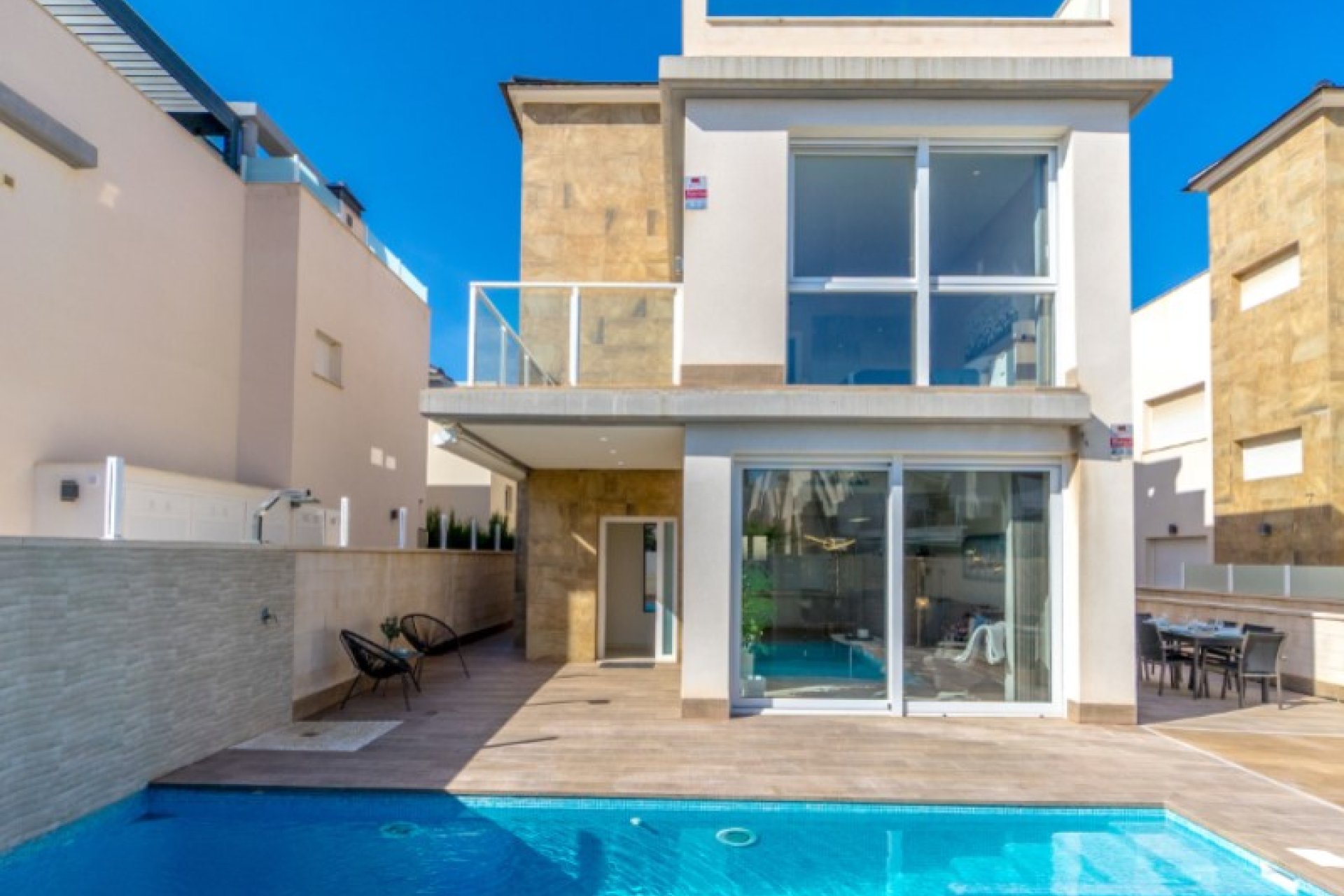 Segunda mano - Villa -
Torrevieja - Costa Blanca