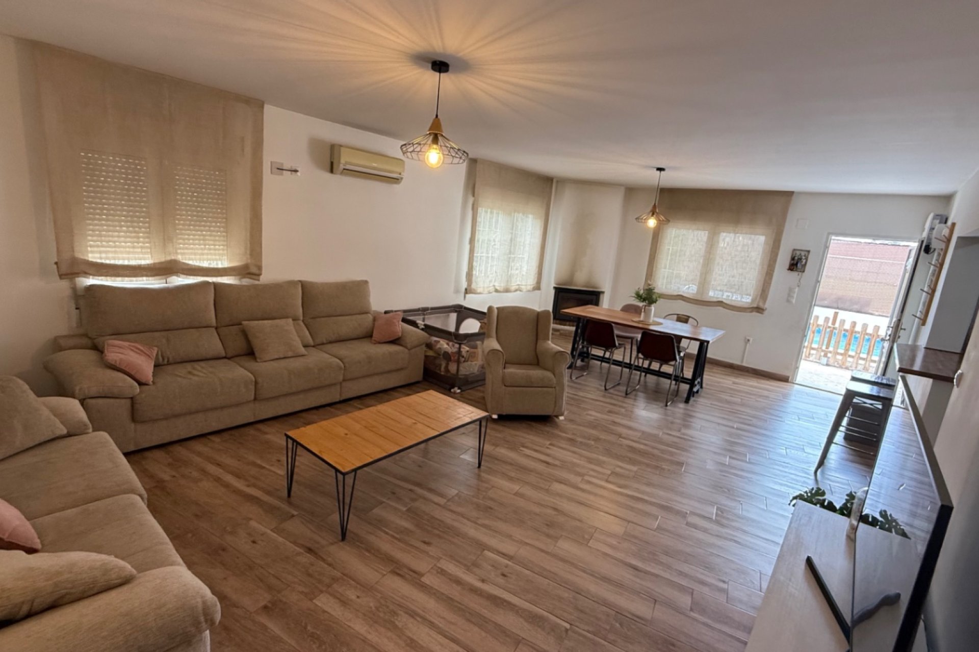 Segunda mano - Villa -
Torrevieja - Costa Blanca