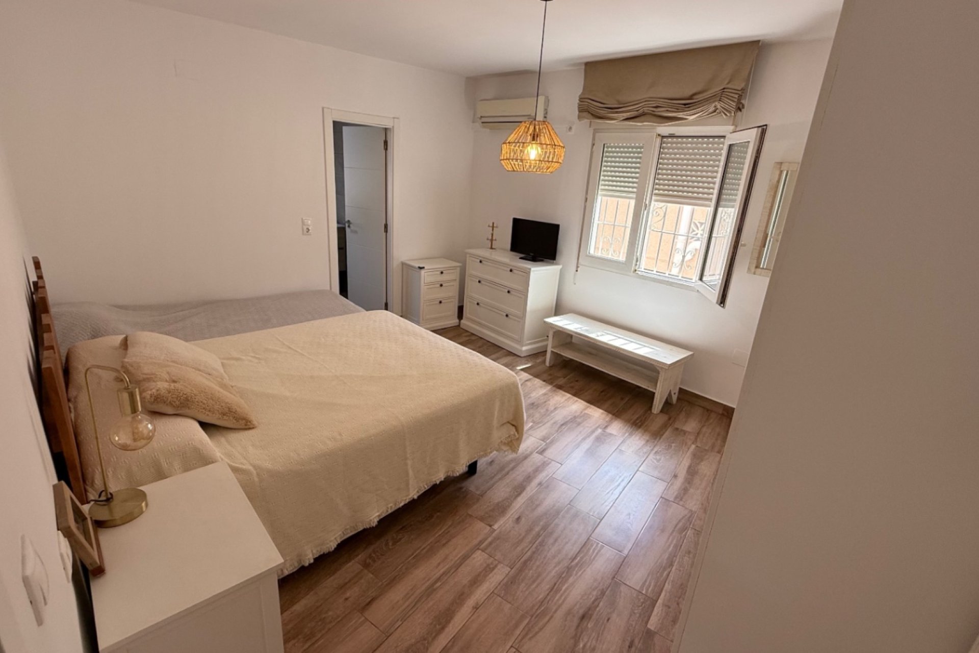 Segunda mano - Villa -
Torrevieja - Costa Blanca