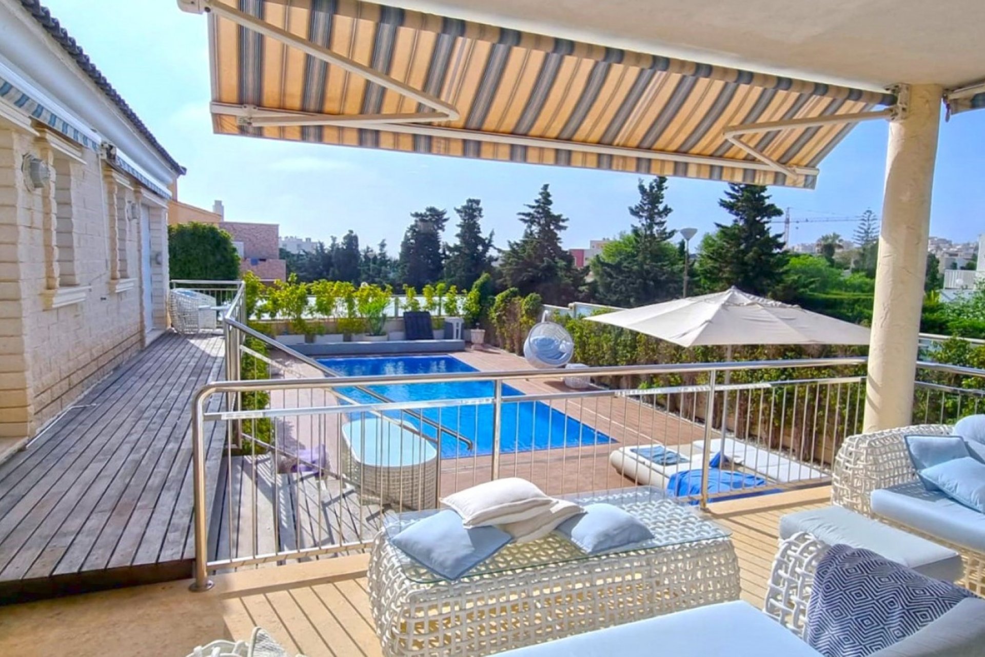 Segunda mano - Villa -
Torrevieja - Costa Blanca