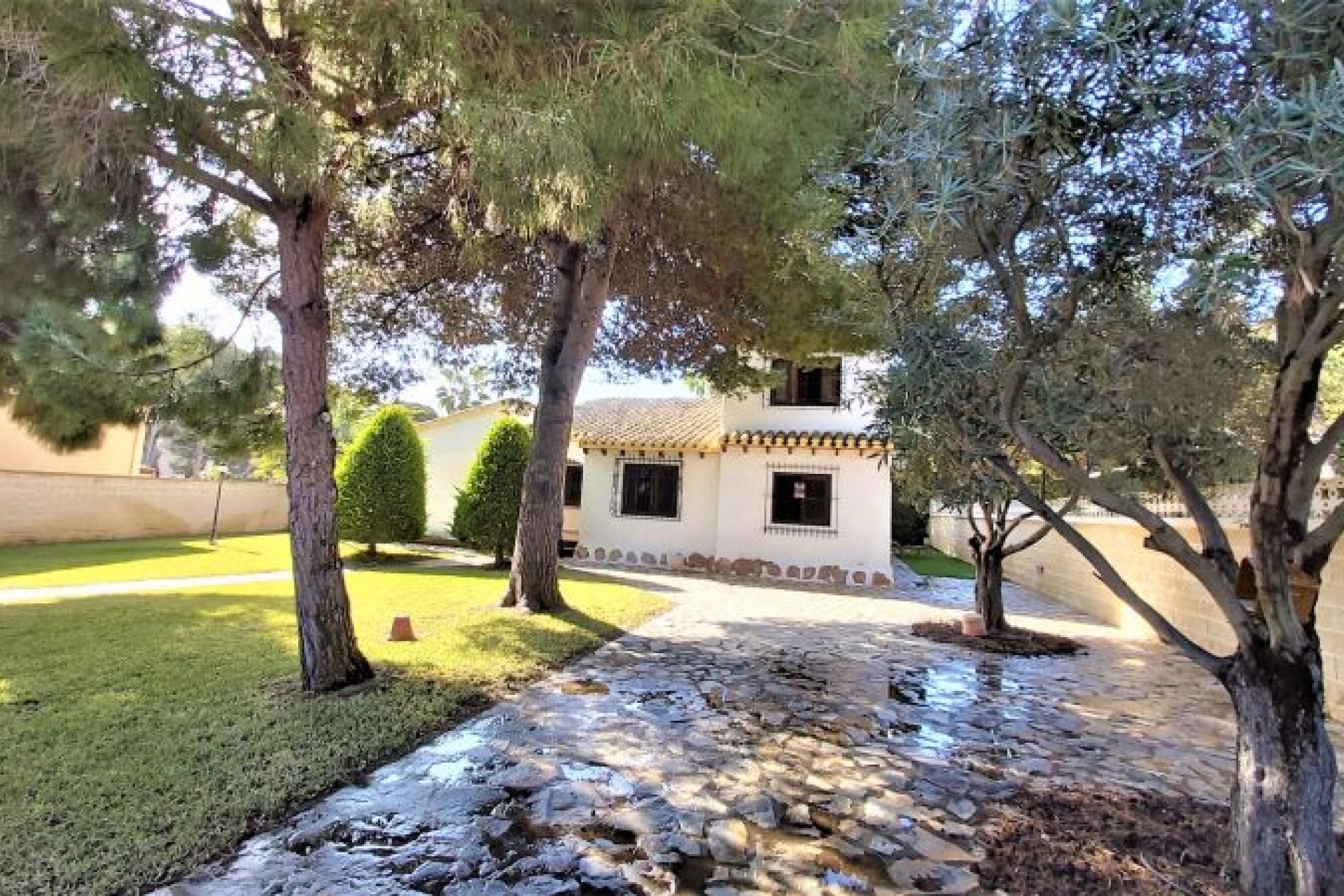 Segunda mano - Villa -
Torrevieja - Costa Blanca