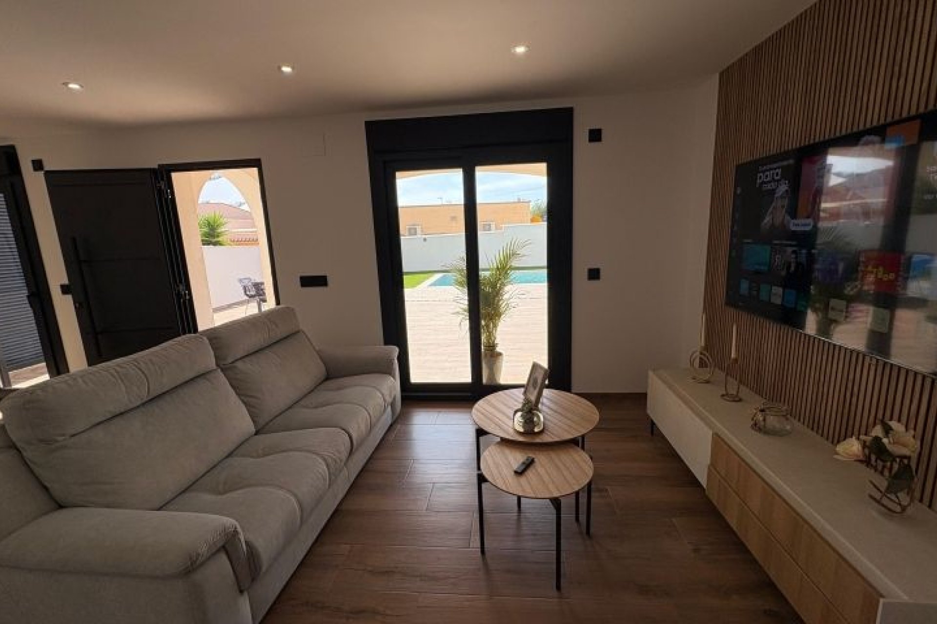 Segunda mano - Villa -
Torrevieja - Costa Blanca