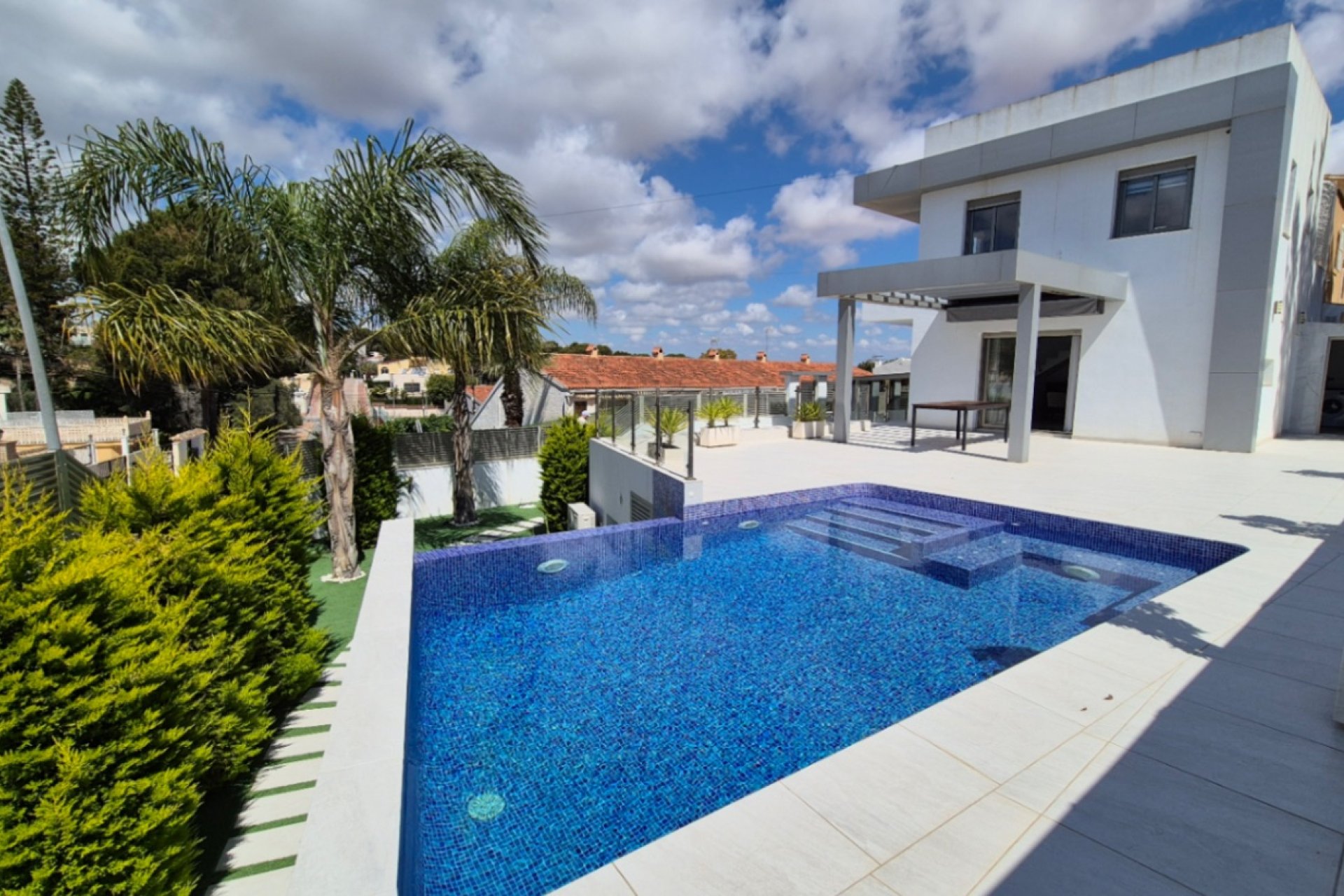 Segunda mano - Villa -
Torrevieja - Costa Blanca