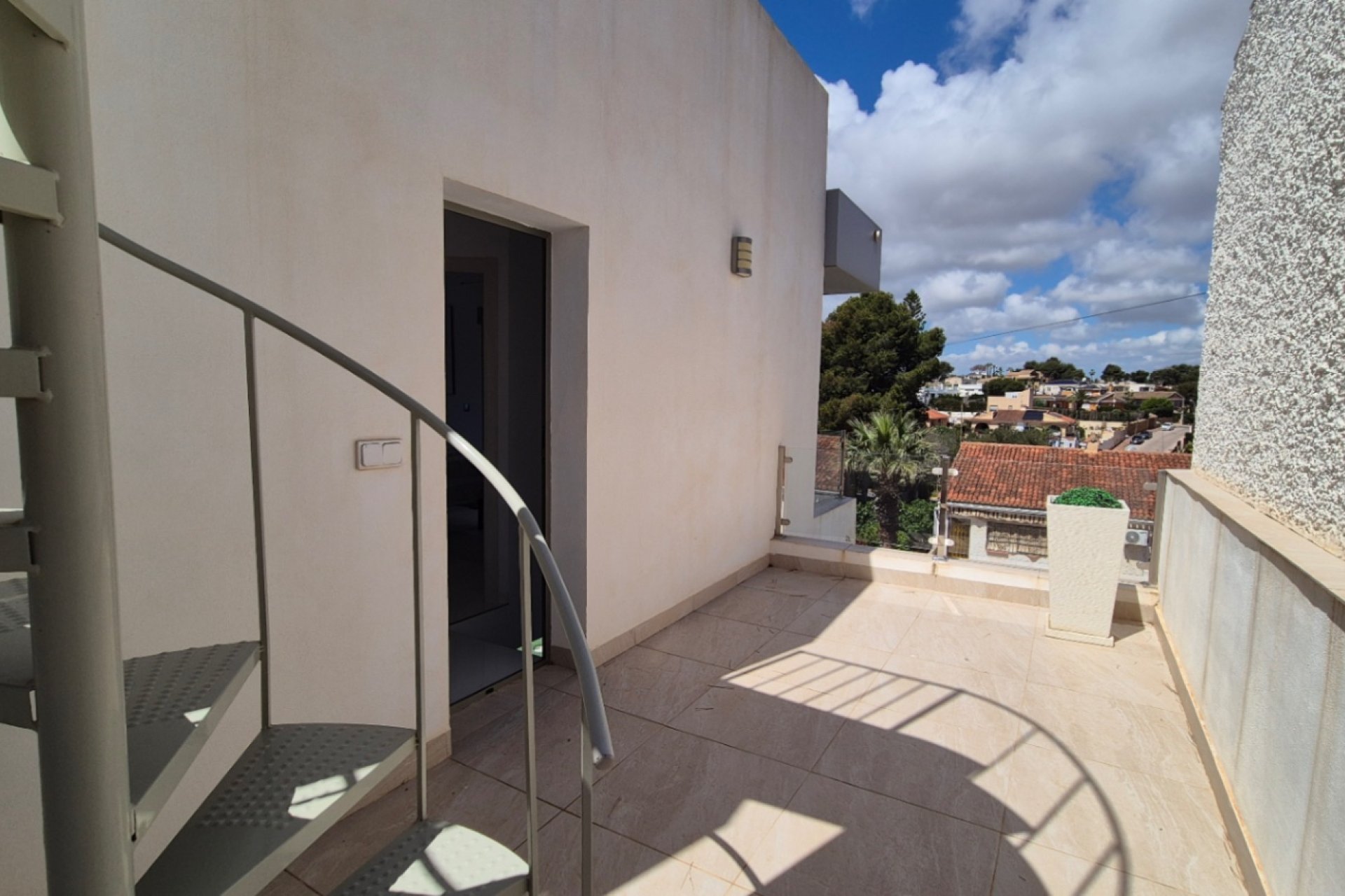 Segunda mano - Villa -
Torrevieja - Costa Blanca