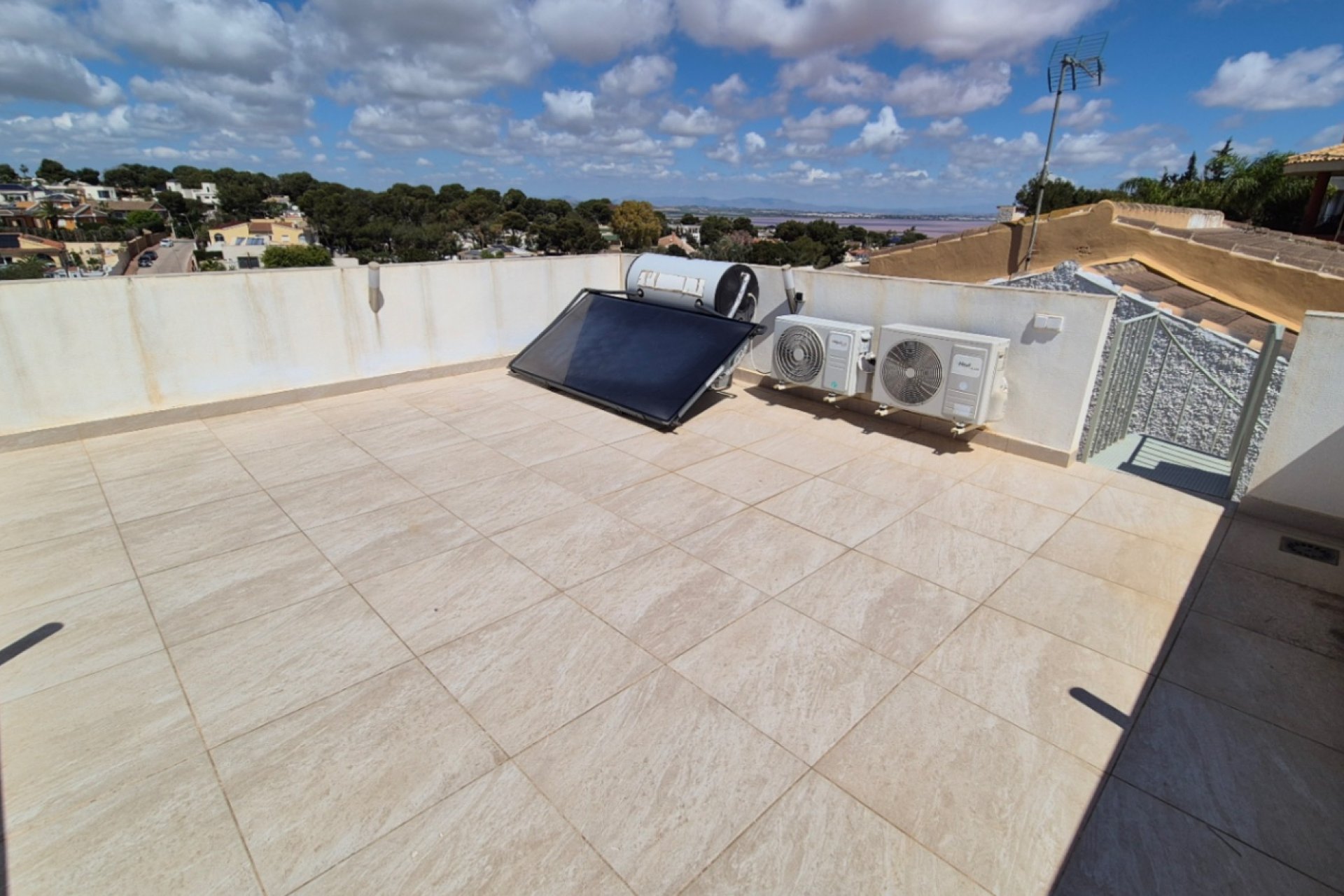Segunda mano - Villa -
Torrevieja - Costa Blanca