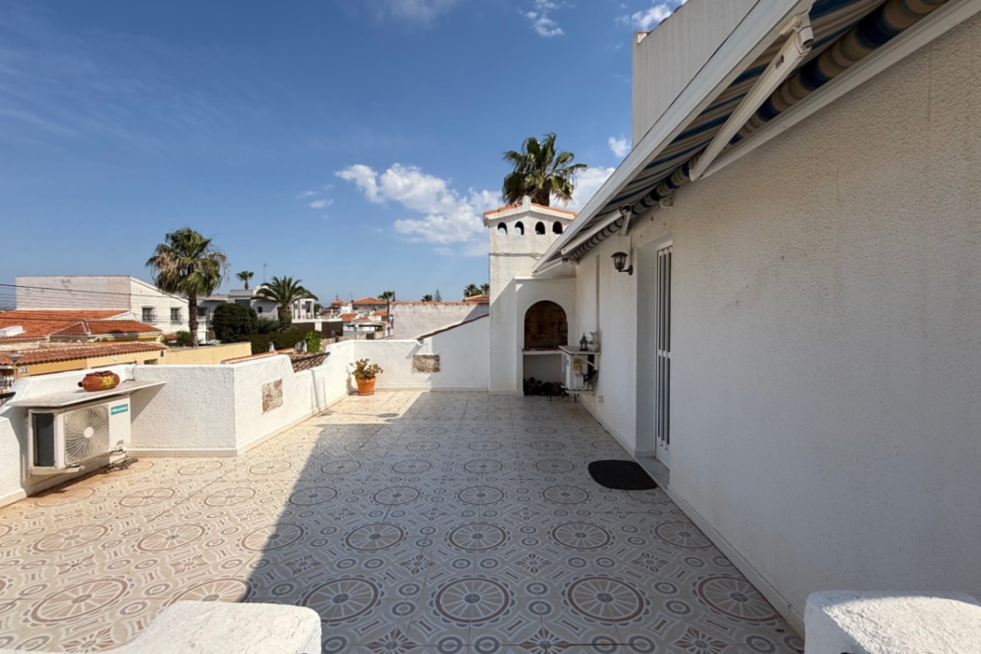 Segunda mano - Villa -
Torrevieja - Costa Blanca