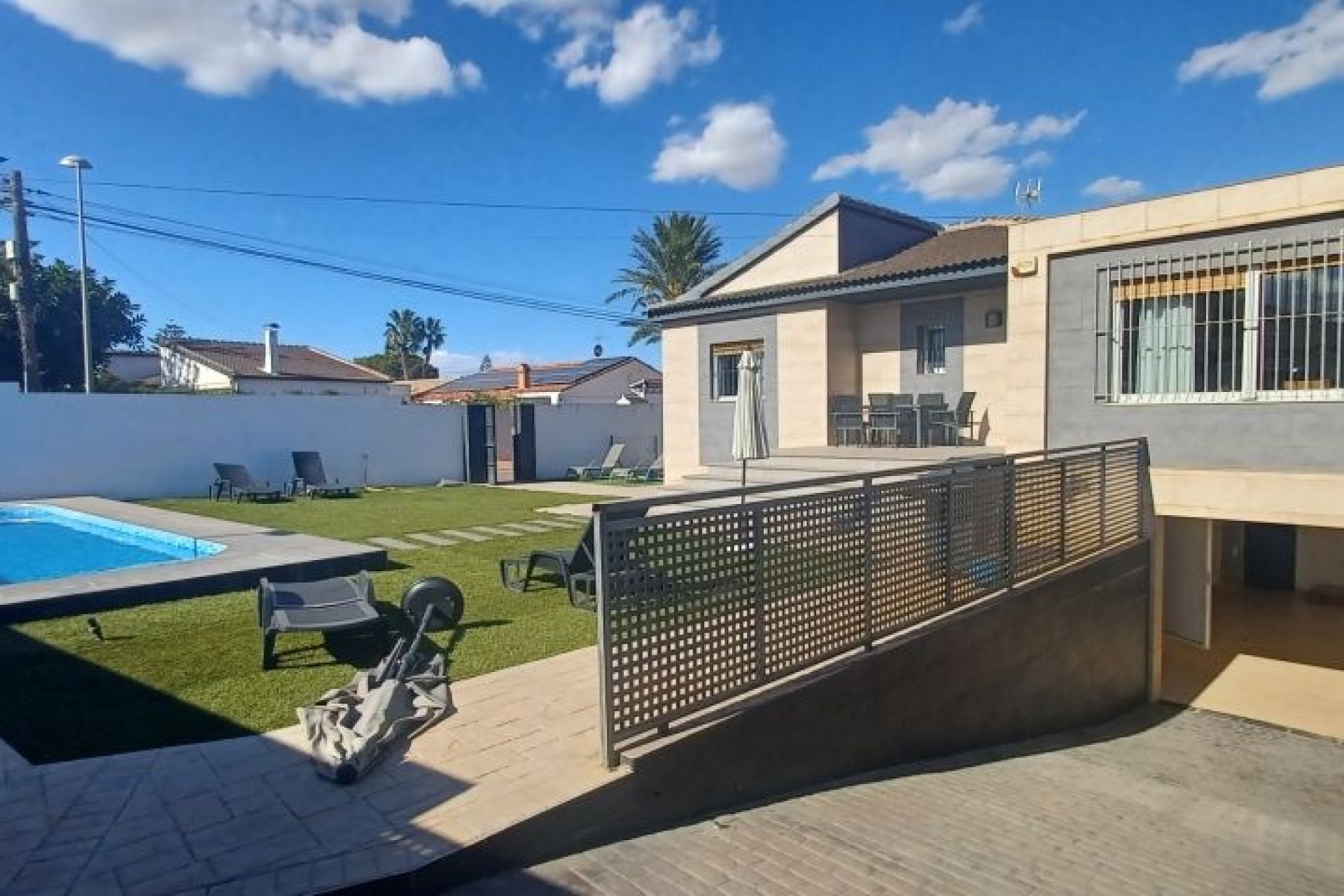 Segunda mano - Villa -
Torrevieja - Costa Blanca