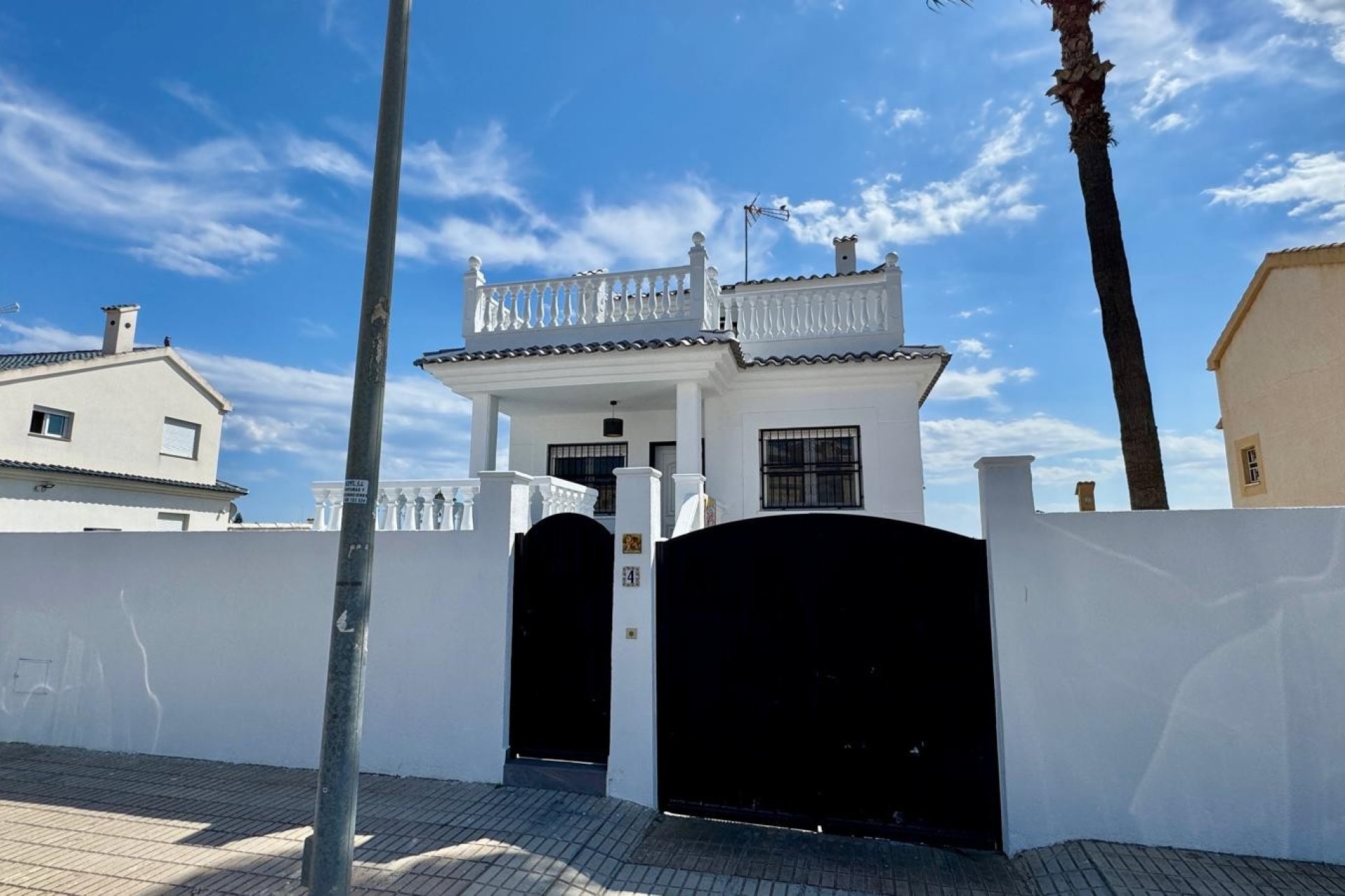 Segunda mano - Villa -
Torrevieja - Costa Blanca