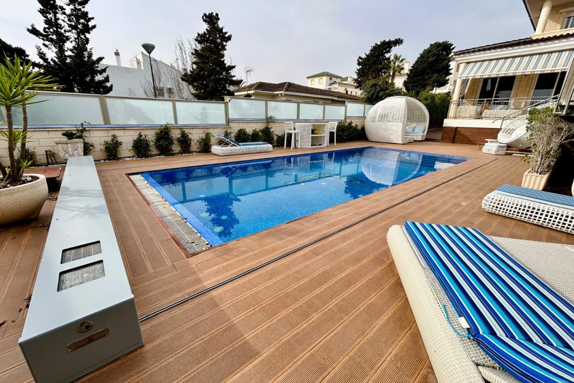 Segunda mano - Villa -
Torrevieja - Costa Blanca