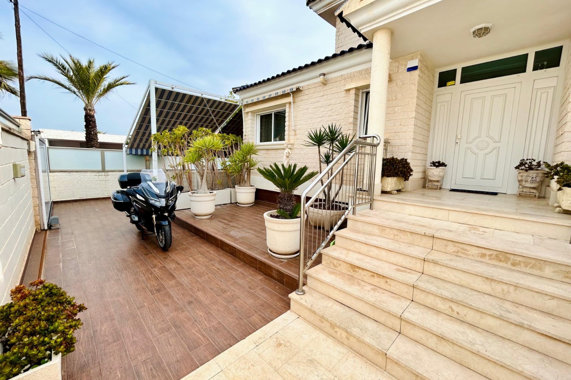 Segunda mano - Villa -
Torrevieja - Costa Blanca