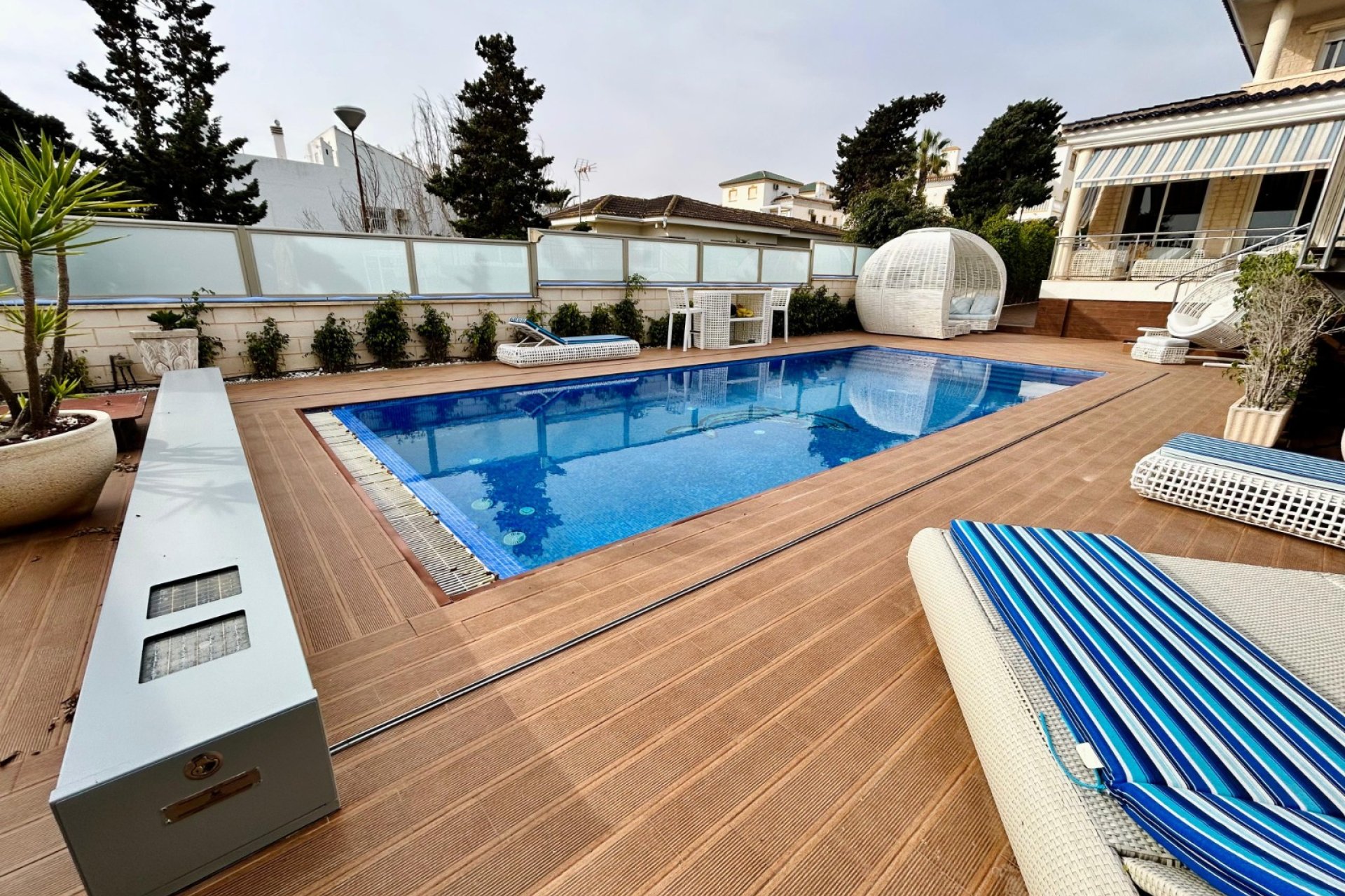 Segunda mano - Villa -
Torrevieja - Costa Blanca