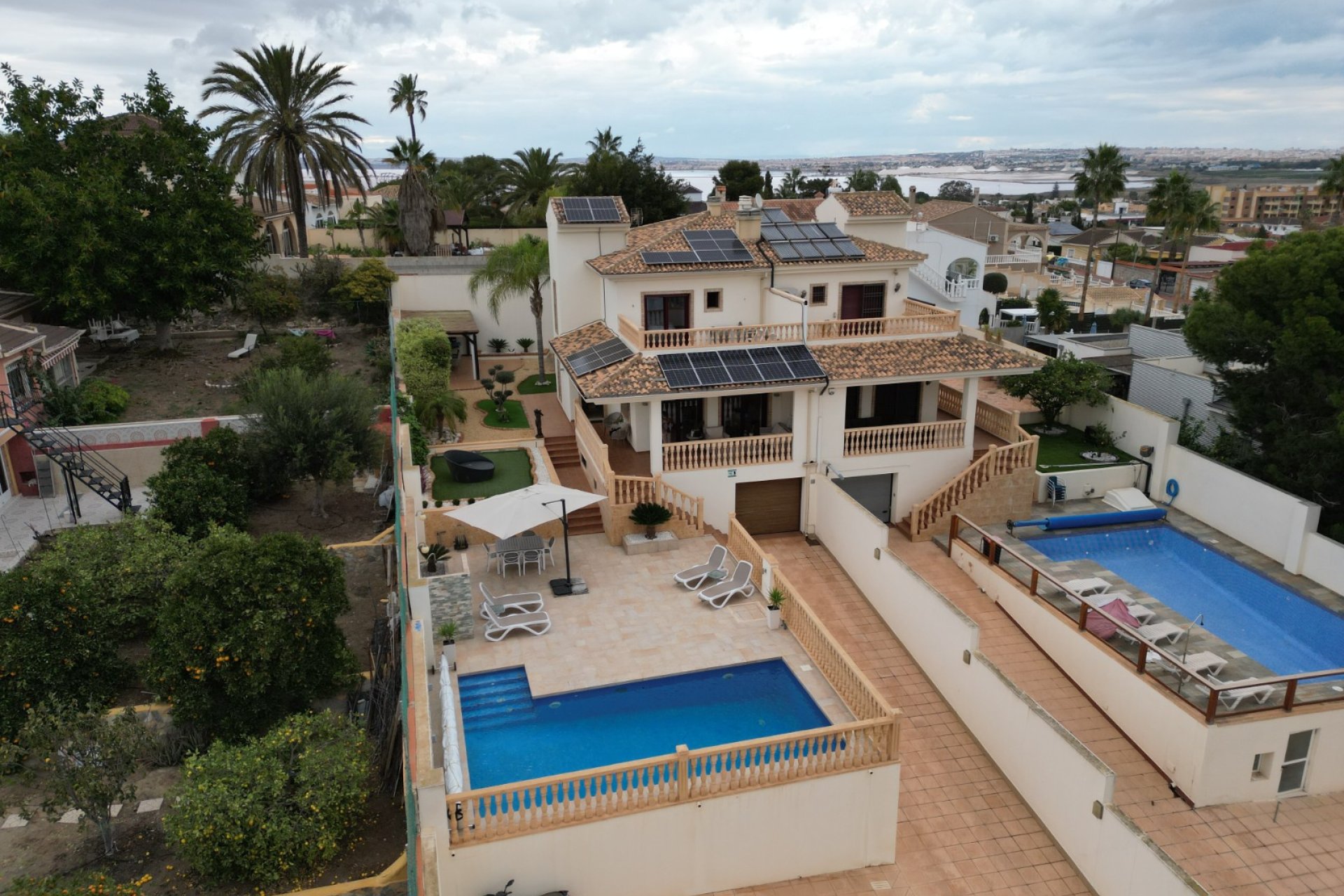 Segunda mano - Villa -
Torrevieja - Costa Blanca