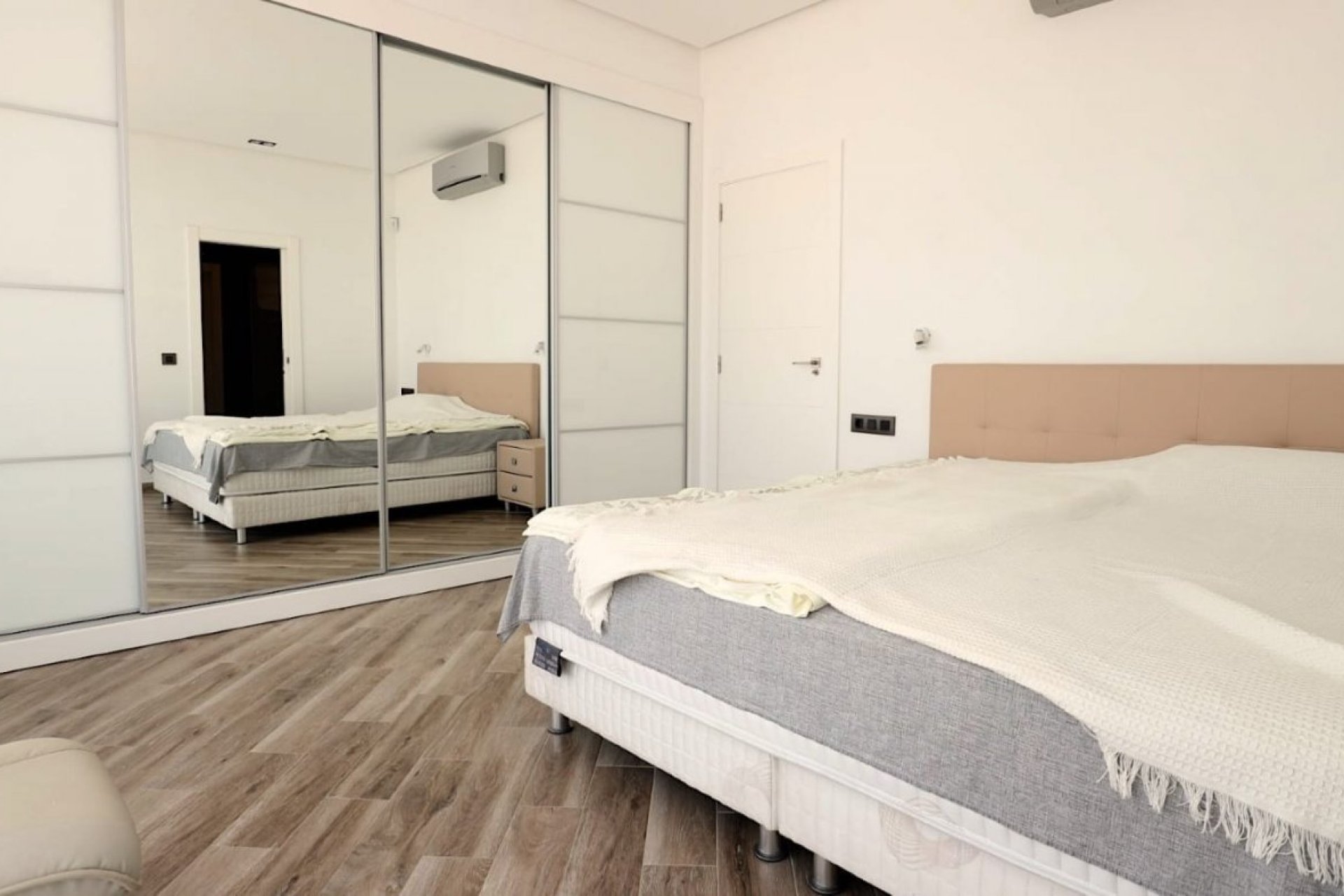 Segunda mano - Villa -
Torrevieja - Costa Blanca