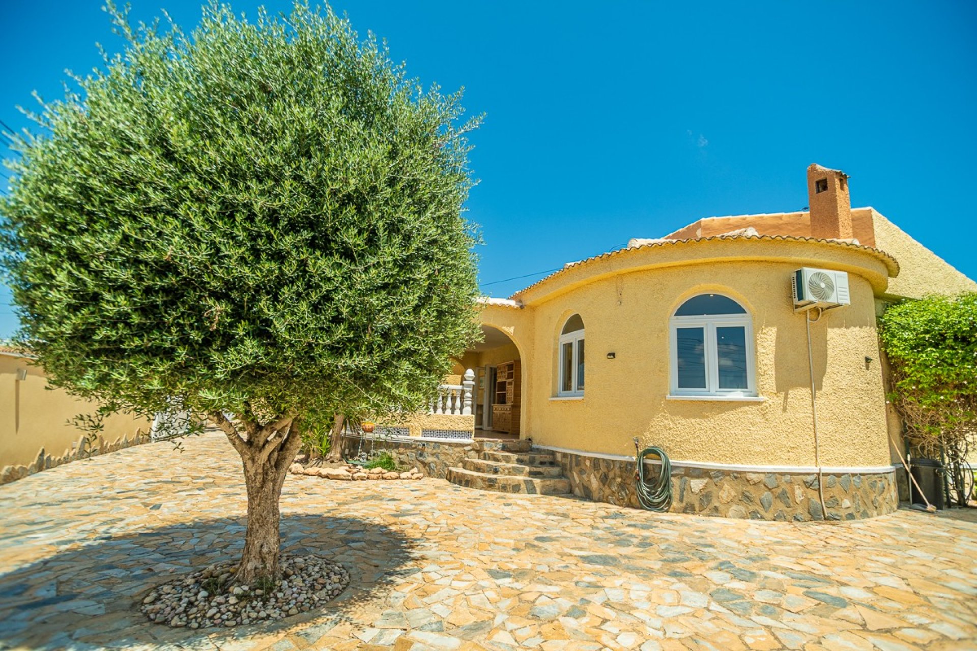 Segunda mano - Villa -
Torrevieja - Costa Blanca