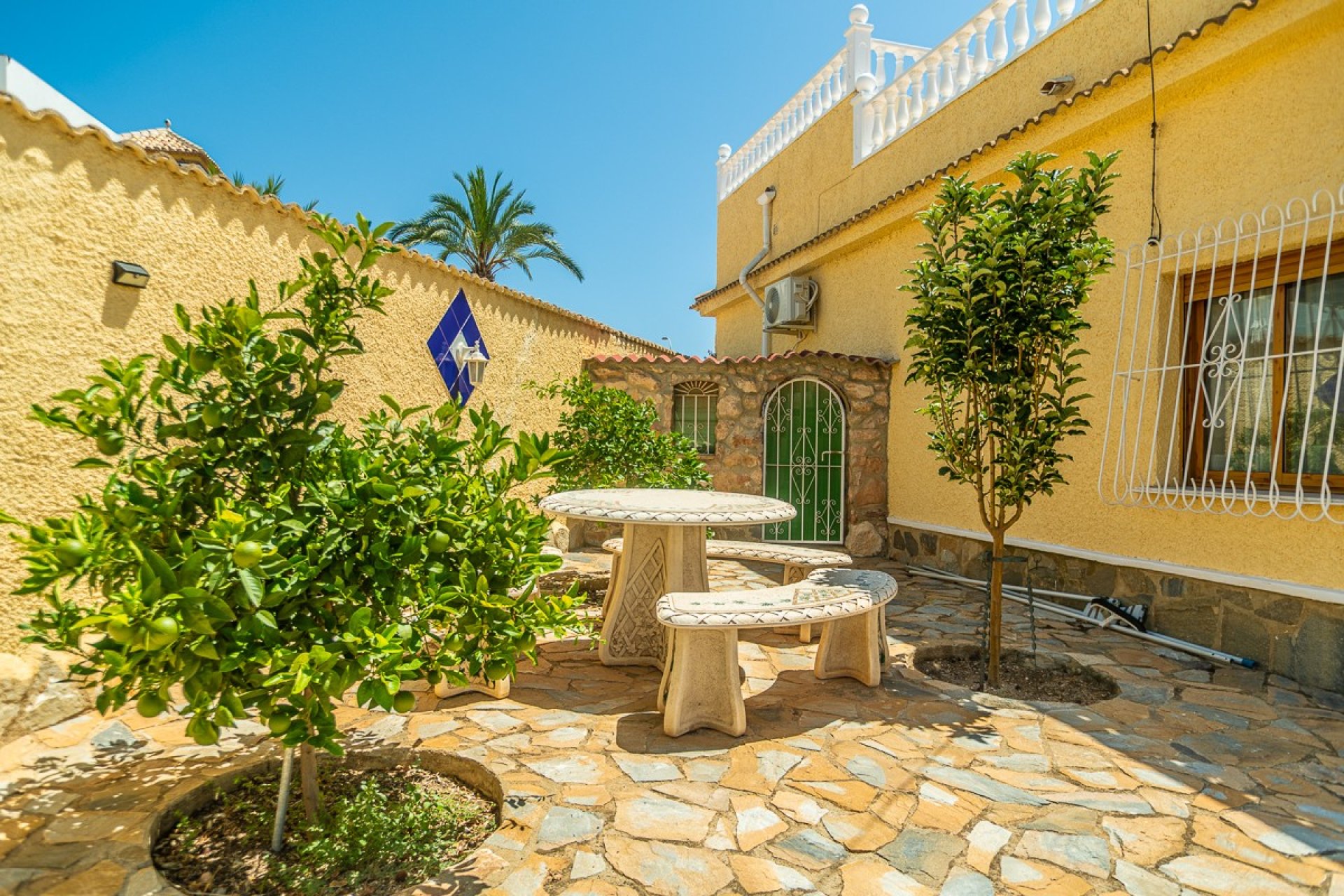 Segunda mano - Villa -
Torrevieja - Costa Blanca