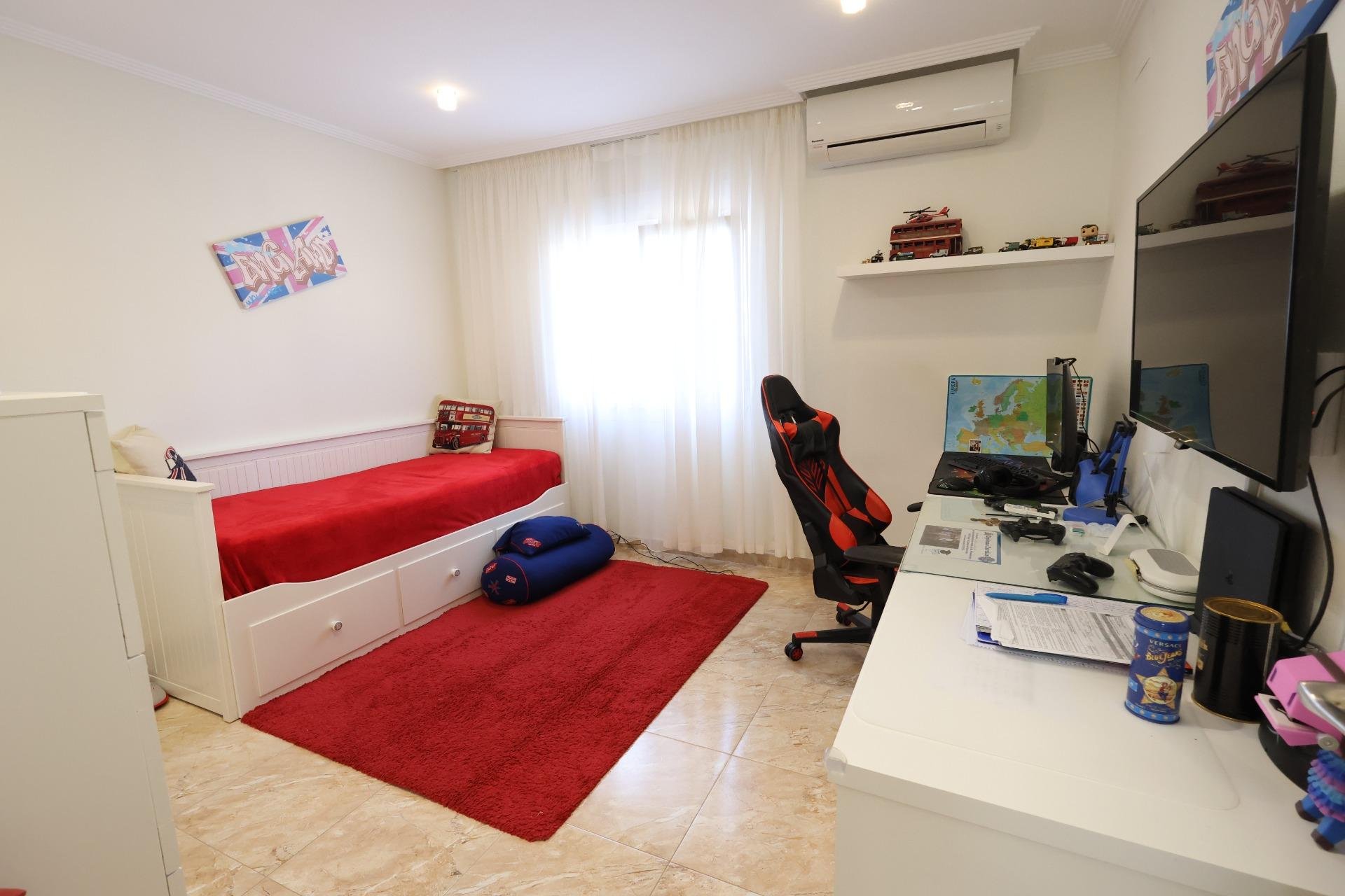 Segunda mano - Villa -
Torrevieja - Costa Blanca