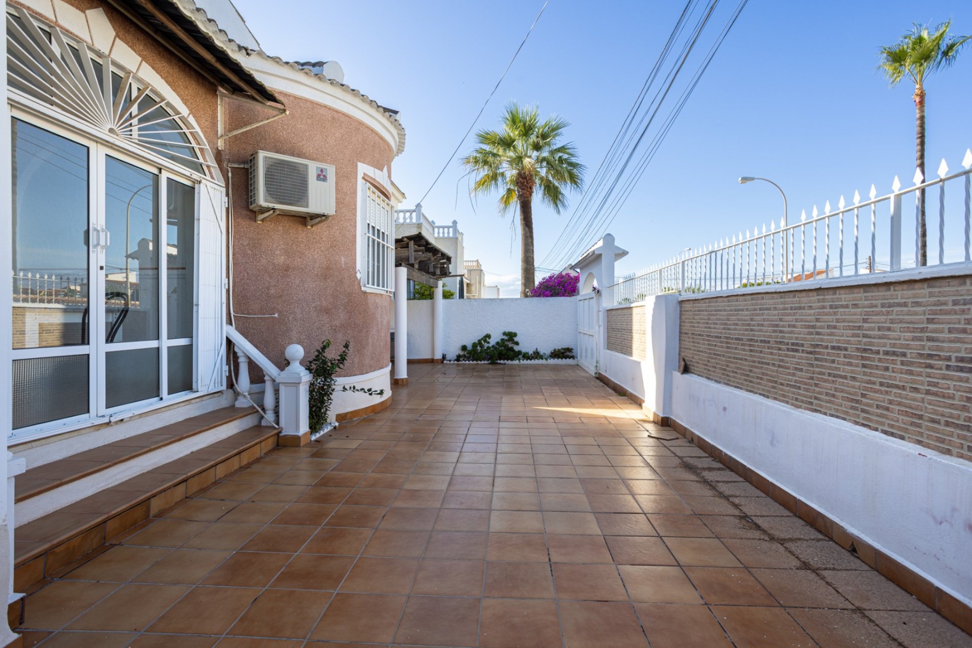Segunda mano - Villa -
Torrevieja - Costa Blanca