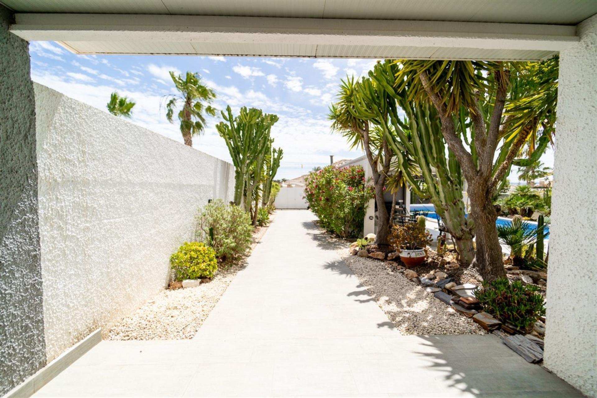 Segunda mano - Villa -
Torrevieja - Costa Blanca